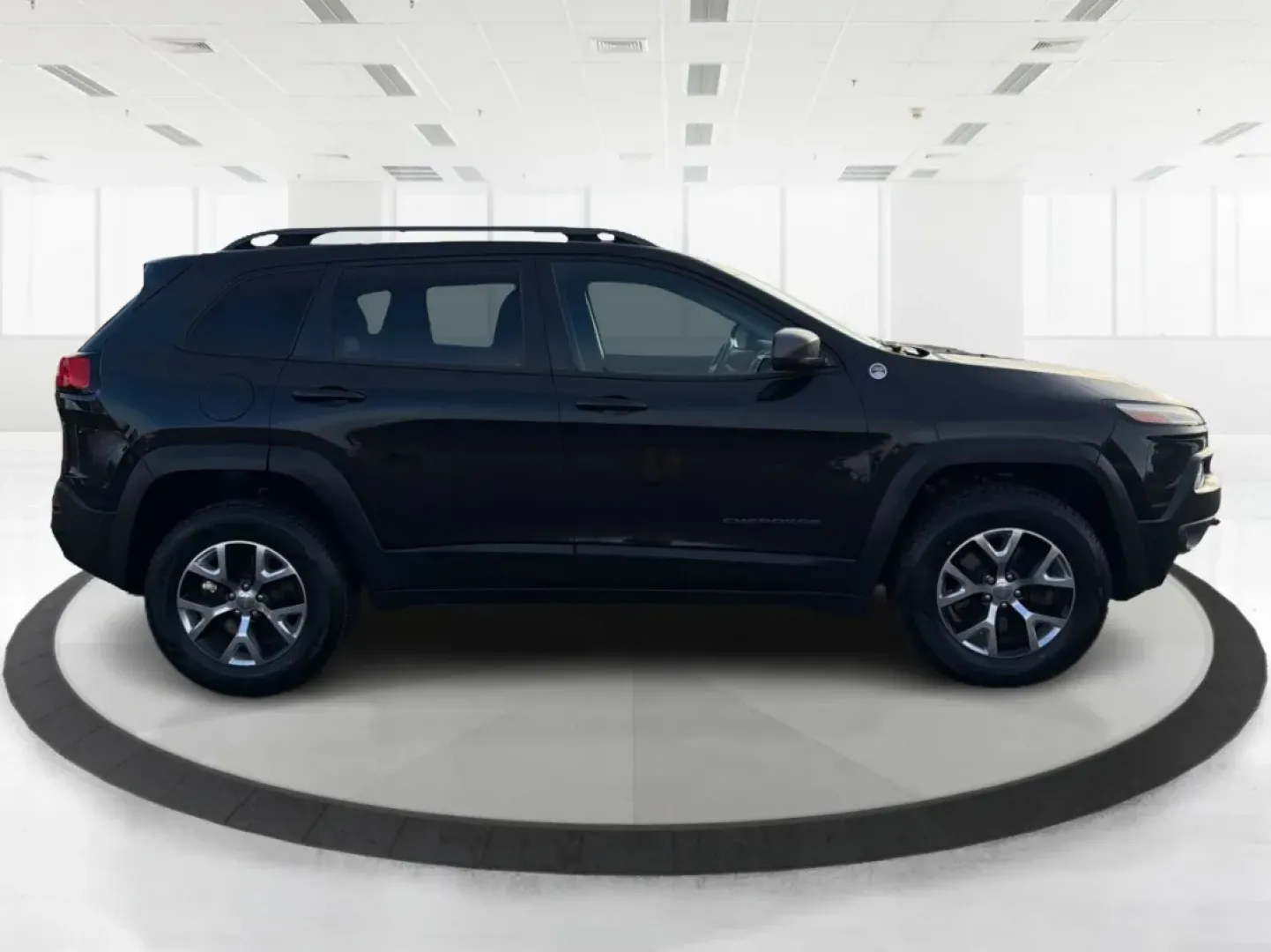 2014 Brilliant Black Crystal P Jeep Cherokee Trailhawk 4WD (1C4PJMBS4EW) with an 3.2L V6 DOHC 24V engine, 9-Speed Automatic transmission, located at 4508 South Dixie Dr, Moraine, OH, 45439, (937) 908-9800, 39.689976, -84.218452 - **Explore New Horizons with the 2014 Jeep Cherokee Trailhawk Your Adventure Awaits!**<br /> <br /> Looking for a vehicle that can keep up with your adventurous spirit while still being suitable for everyday life? Look no further than the 2014 Jeep Cherokee Trailhawk! This capable crossover SUV is p - Photo#1