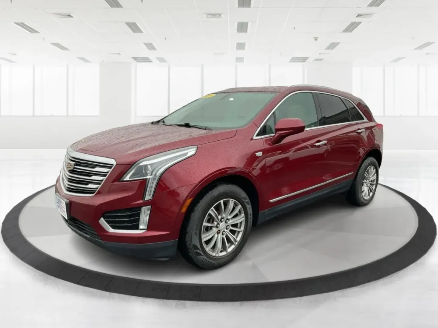 2017 Cadillac XT5 Luxury AWD (1GYKNDRS4HZ) with an 3.6L V6 DOHC 24V engine, 8-Speed Automatic transmission, located at 8750 N County Rd 25A, Piqua, OH, 45356, (937) 908-9800, 40.164391, -84.232513 - **Discover the Perfect Blend of Luxury and Functionality with the 2017 Cadillac XT5 at Jamestown Auto Sales!**<br /> <br /> Are you searching for a vehicle that seamlessly fits into your busy lifestyle while offering the luxurious comfort you deserve? Look no further than the 2017 Cadillac XT5 Luxur - Photo#8