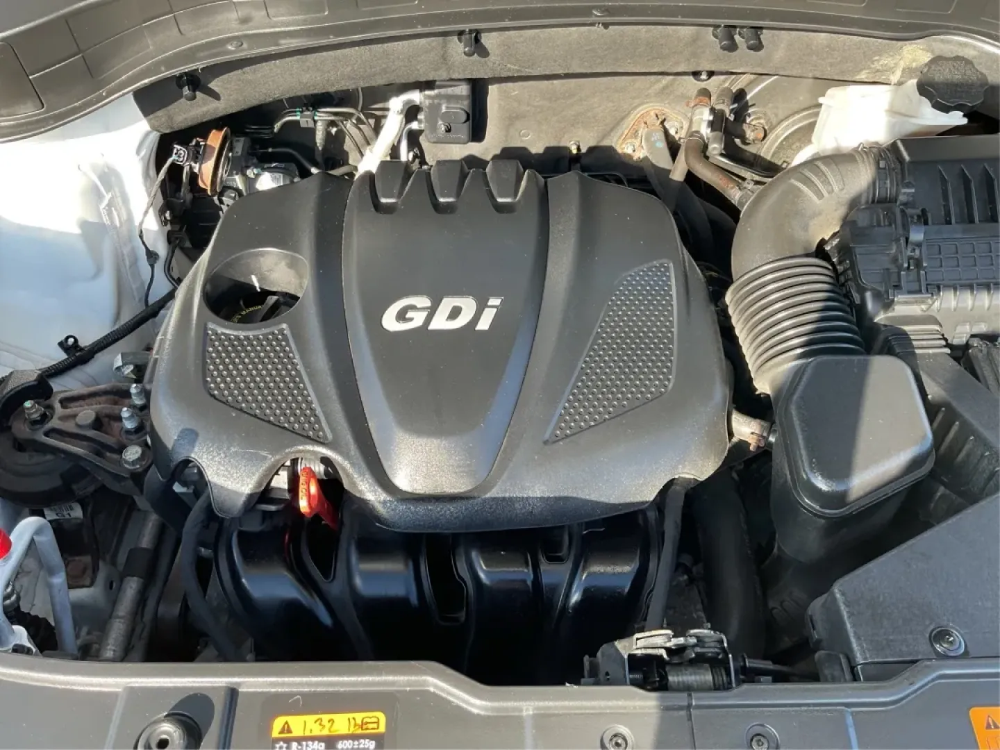 2015 Kia Sorento LX AWD (5XYKTDA64FG) with an 2.4L L4 DOHC 16V engine, 6-Speed Automatic transmission, located at 401 Woodman Dr, Riverside, OH, 45431, (937) 908-9800, 39.760899, -84.123421 - Are you ready for your next adventure? Whether it's a weekend getaway or the daily commute, the 2015 Kia Sorento LX AWD offers the perfect blend of comfort, versatility, and style. This spacious and well-equipped SUV is ideal for growing families, outdoor enthusiasts, or anyone seeking a reliable ve - Photo#10