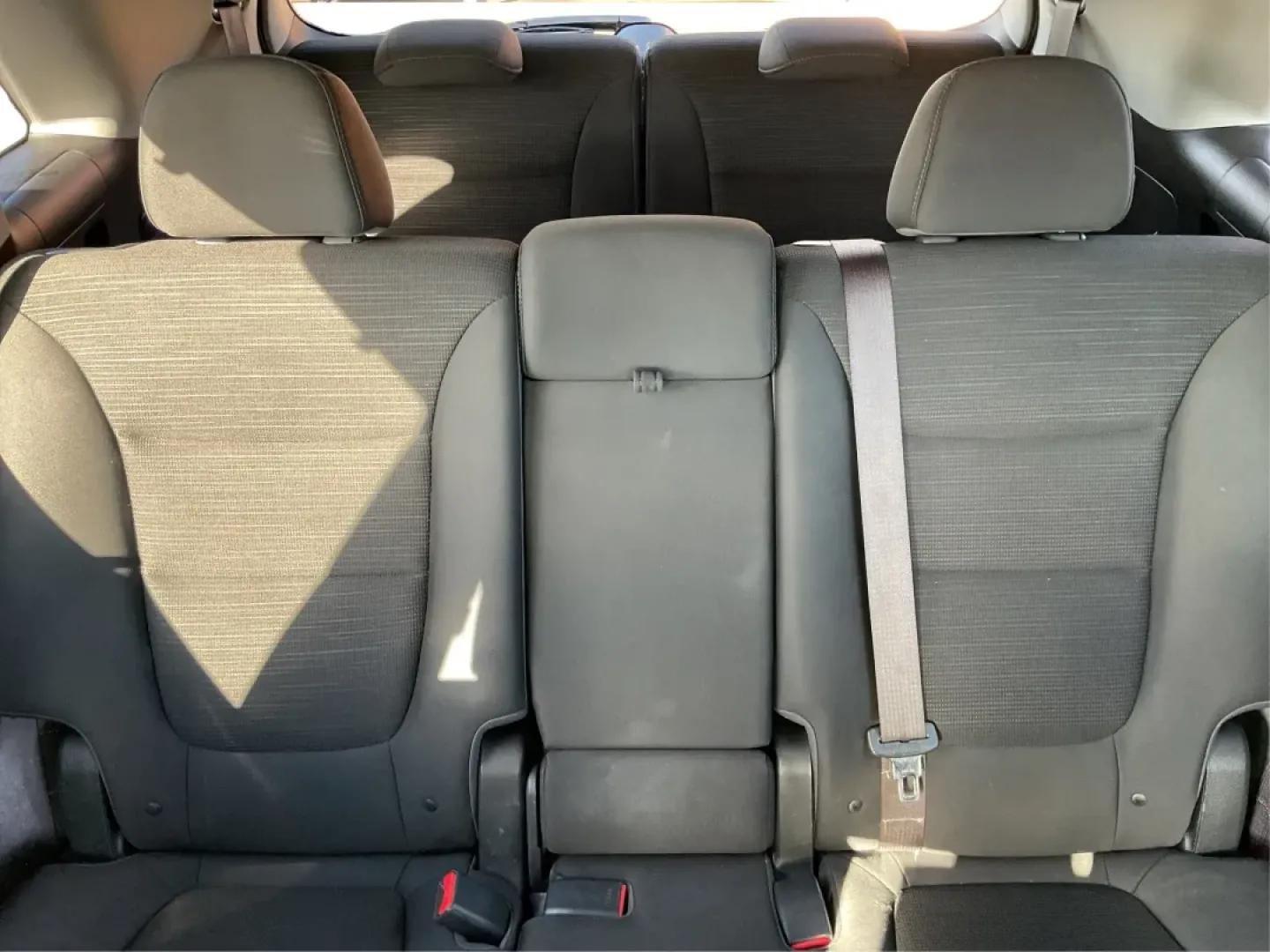 2015 Kia Sorento LX AWD (5XYKTDA64FG) with an 2.4L L4 DOHC 16V engine, 6-Speed Automatic transmission, located at 401 Woodman Dr, Riverside, OH, 45431, (937) 908-9800, 39.760899, -84.123421 - Are you ready for your next adventure? Whether it's a weekend getaway or the daily commute, the 2015 Kia Sorento LX AWD offers the perfect blend of comfort, versatility, and style. This spacious and well-equipped SUV is ideal for growing families, outdoor enthusiasts, or anyone seeking a reliable ve - Photo#13