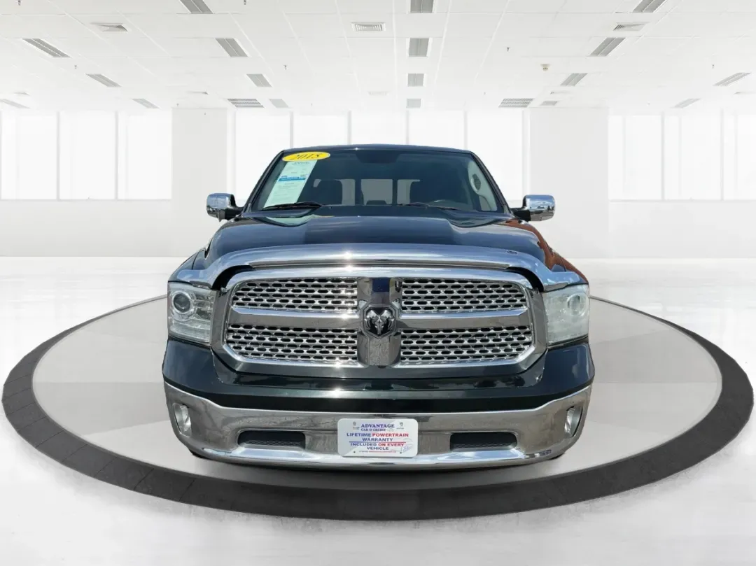 2015 Ram 1500 Laramie Crew Cab SWB 4WD (1C6RR7NT7FS) with an 5.7L V8 OHV 16V engine, 8-Speed Automatic transmission, located at 1230 East Main St, Xenia, OH, 45385, (937) 908-9800, 39.688026, -83.910172 - **Unlock Your Weekend Adventures with the 2015 Ram 1500 Laramie Crew Cab 4WD at Jamestown Auto Sales!**<br /> <br /> Are you ready to elevate your lifestyle with a vehicle that combines power, comfort, and versatility? Look no further than this 2015 Ram 1500 Laramie Crew Cab SWB, the ultimate truck - Photo#7