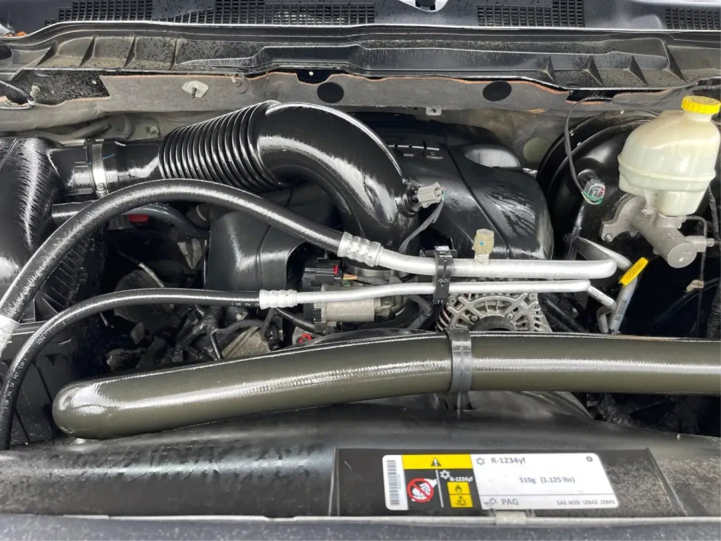 2015 Ram 1500 Laramie Crew Cab SWB 4WD (1C6RR7NT7FS) with an 5.7L V8 OHV 16V engine, 8-Speed Automatic transmission, located at 1951 S Dayton Lakeview Rd., New Carlisle, OH, 45344, (937) 908-9800, 39.890999, -84.050255 - **Unlock Your Weekend Adventures with the 2015 Ram 1500 Laramie Crew Cab 4WD at Jamestown Auto Sales!**<br /> <br /> Are you ready to elevate your lifestyle with a vehicle that combines power, comfort, and versatility? Look no further than this 2015 Ram 1500 Laramie Crew Cab SWB, the ultimate truck - Photo#11