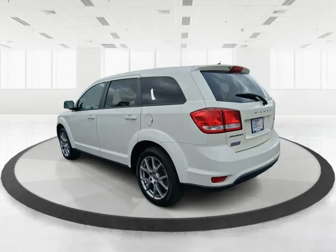2019 Dodge Journey GT (3C4PDCEG2KT) with an 3.6L V6 DOHC 24V engine, 6-Speed Automatic transmission, located at 1184 Kauffman Ave, Fairborn, OH, 45324, (937) 908-9800, 39.807072, -84.030914 - Load up the family, point the nose toward a weekend getaway, and enjoy the kind of space and V6 confidence that makes everyday errands feel easy-this 2019 Dodge Journey GT is a smart pick for commuters, growing families, and budget-conscious buyers who want an SUV that's ready for real life in Fairb - Photo#4