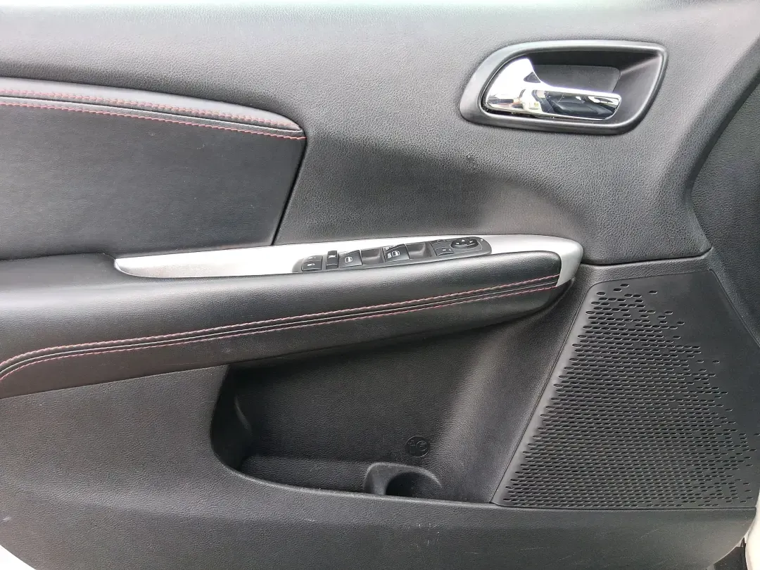 2019 Dodge Journey GT (3C4PDCEG2KT) with an 3.6L V6 DOHC 24V engine, 6-Speed Automatic transmission, located at 1184 Kauffman Ave, Fairborn, OH, 45324, (937) 908-9800, 39.807072, -84.030914 - Load up the family, point the nose toward a weekend getaway, and enjoy the kind of space and V6 confidence that makes everyday errands feel easy-this 2019 Dodge Journey GT is a smart pick for commuters, growing families, and budget-conscious buyers who want an SUV that's ready for real life in Fairb - Photo#19