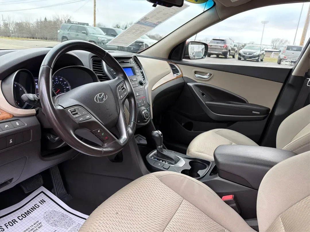 2013 Hyundai Santa Fe Sport 2.4 AWD (5XYZUDLB7DG) with an 2.4L L4 DOHC 16V engine, 6-Speed Automatic transmission, located at 401 Woodman Dr, Riverside, OH, 45431, (937) 908-9800, 39.760899, -84.123421 - **Experience the Freedom of Adventure with the 2013 Hyundai Santa Fe Sport AWD at Advantage Car and Credit - Riverside!**<br /> <br /> Are you ready to elevate your family's adventures or tackle your daily commutes with style and comfort? The 2013 Hyundai Santa Fe Sport 2.4 AWD is the perfect vehicl - Photo#9