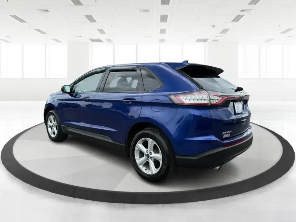 2015 Ford Edge SE FWD (2FMTK3G98FB) with an 2.0L L4 DOHC 16V engine, 6-Speed Automatic transmission, located at 8750 N County Rd 25A, Piqua, OH, 45356, (937) 908-9800, 40.164391, -84.232513 - Need an SUV that fits real life in the Miami Valley-school drop-offs, a steady commute down I75, and weekend errands that somehow turn into a full cargo load? This 2015 Ford Edge SE FWD is built for everyday versatility, with comfortable seating for five, a roomy cabin, and practical tech that helps- Photo#4