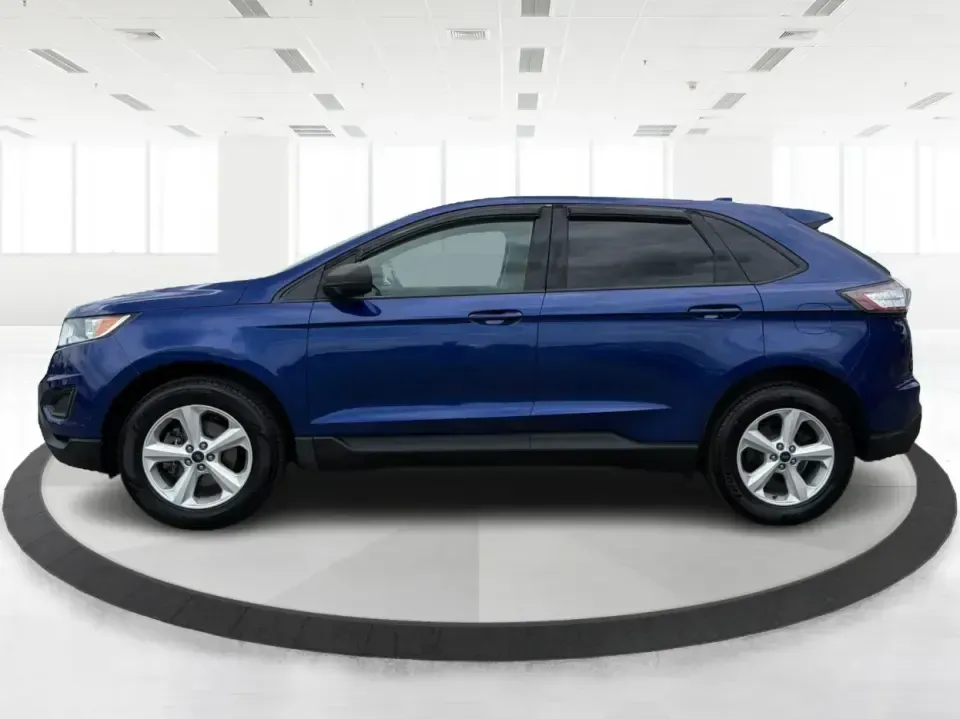 2015 Ford Edge SE FWD (2FMTK3G98FB) with an 2.0L L4 DOHC 16V engine, 6-Speed Automatic transmission, located at 8750 N County Rd 25A, Piqua, OH, 45356, (937) 908-9800, 40.164391, -84.232513 - Need an SUV that fits real life in the Miami Valley-school drop-offs, a steady commute down I75, and weekend errands that somehow turn into a full cargo load? This 2015 Ford Edge SE FWD is built for everyday versatility, with comfortable seating for five, a roomy cabin, and practical tech that helps- Photo#5