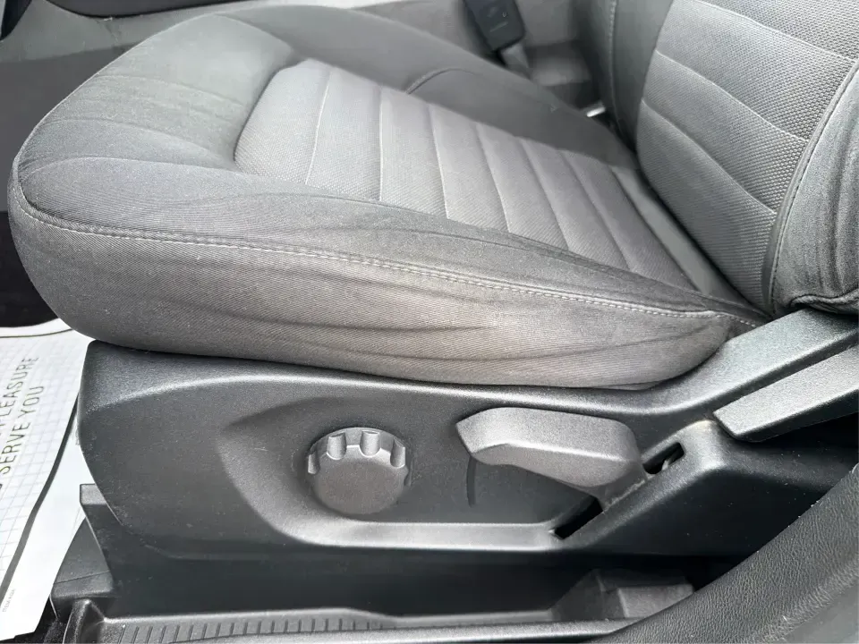 2015 Ford Edge SE FWD (2FMTK3G98FB) with an 2.0L L4 DOHC 16V engine, 6-Speed Automatic transmission, located at 8750 N County Rd 25A, Piqua, OH, 45356, (937) 908-9800, 40.164391, -84.232513 - Need an SUV that fits real life in the Miami Valley-school drop-offs, a steady commute down I75, and weekend errands that somehow turn into a full cargo load? This 2015 Ford Edge SE FWD is built for everyday versatility, with comfortable seating for five, a roomy cabin, and practical tech that helps- Photo#18