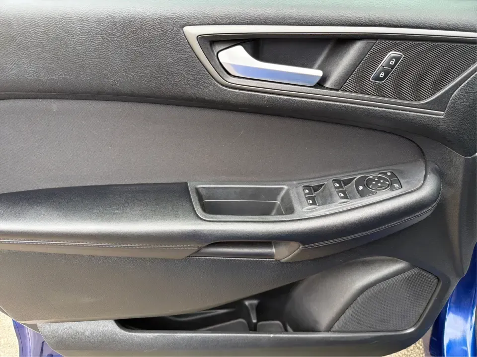 2015 Ford Edge SE FWD (2FMTK3G98FB) with an 2.0L L4 DOHC 16V engine, 6-Speed Automatic transmission, located at 8750 N County Rd 25A, Piqua, OH, 45356, (937) 908-9800, 40.164391, -84.232513 - Need an SUV that fits real life in the Miami Valley-school drop-offs, a steady commute down I75, and weekend errands that somehow turn into a full cargo load? This 2015 Ford Edge SE FWD is built for everyday versatility, with comfortable seating for five, a roomy cabin, and practical tech that helps- Photo#19