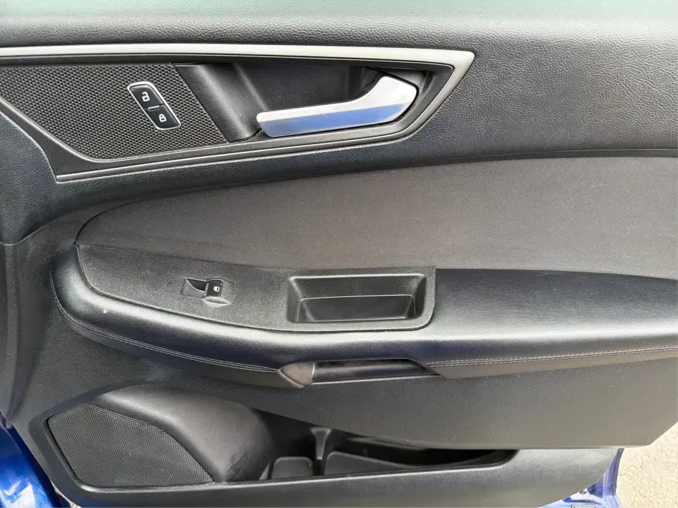 2015 Ford Edge SE FWD (2FMTK3G98FB) with an 2.0L L4 DOHC 16V engine, 6-Speed Automatic transmission, located at 8750 N County Rd 25A, Piqua, OH, 45356, (937) 908-9800, 40.164391, -84.232513 - Need an SUV that fits real life in the Miami Valley-school drop-offs, a steady commute down I75, and weekend errands that somehow turn into a full cargo load? This 2015 Ford Edge SE FWD is built for everyday versatility, with comfortable seating for five, a roomy cabin, and practical tech that helps- Photo#20