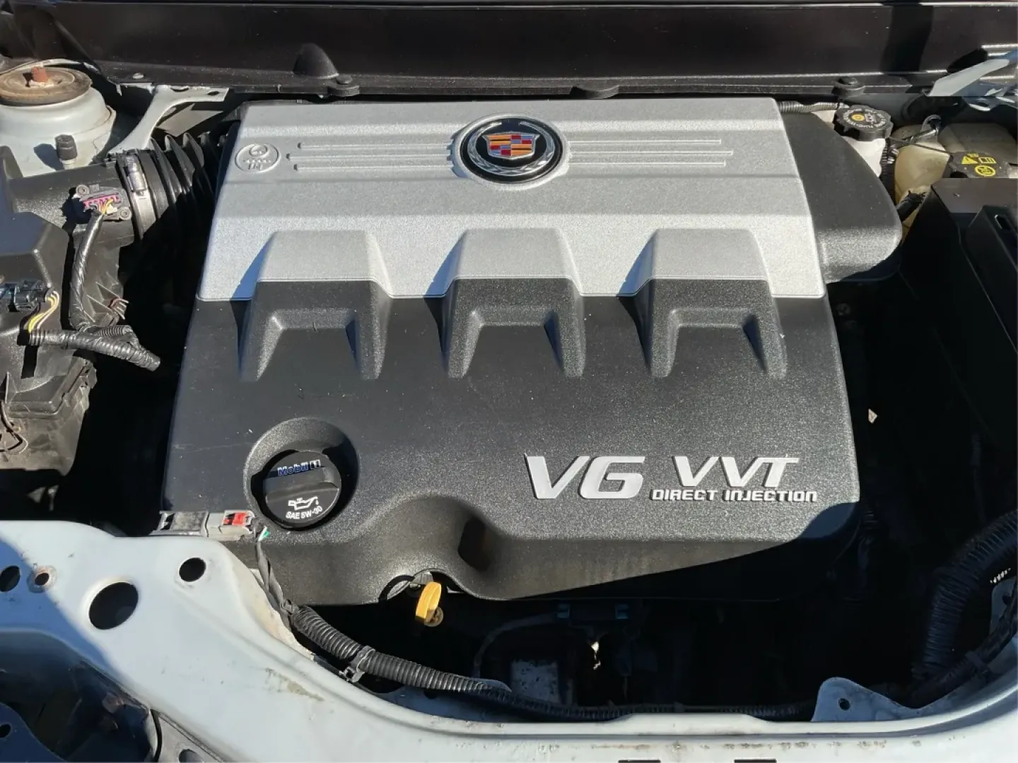 2010 Cadillac SRX Premium Collection AWD (3GYFNFEY7AS) with an 3.0L V6 DOHC 24V engine, 6-Speed Automatic transmission, located at 401 Woodman Dr, Riverside, OH, 45431, (937) 908-9800, 39.760899, -84.123421 - **Elevate Your Driving Experience with the 2010 Cadillac SRX Premium Collection AWD at Advantage Car and Credit - Riverside!**<br /> <br /> Are you searching for a vehicle that seamlessly combines style, comfort, and reliability for your daily adventures? Look no further than this stunning 2010 Cadi - Photo#11