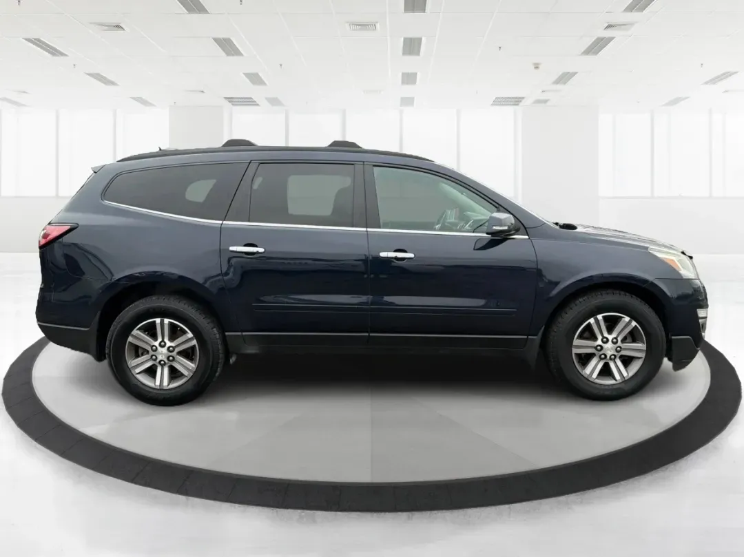 2017 Chevrolet Traverse 1LT AWD (1GNKVGKD7HJ) with an 3.6L V6 DOHC 24V engine, 6-Speed Automatic transmission, located at 8750 N County Rd 25A, Piqua, OH, 45356, (937) 908-9800, 40.164391, -84.232513 - **Discover Your Next Adventure with the 2017 Chevrolet Traverse at Advantage Car and Credit - Fairborn!**<br /> <br /> Are you ready to elevate your family road trips or weekend getaways? The 2017 Chevrolet Traverse, available now at Advantage Car and Credit - Fairborn, is the perfect companion for - Photo#1