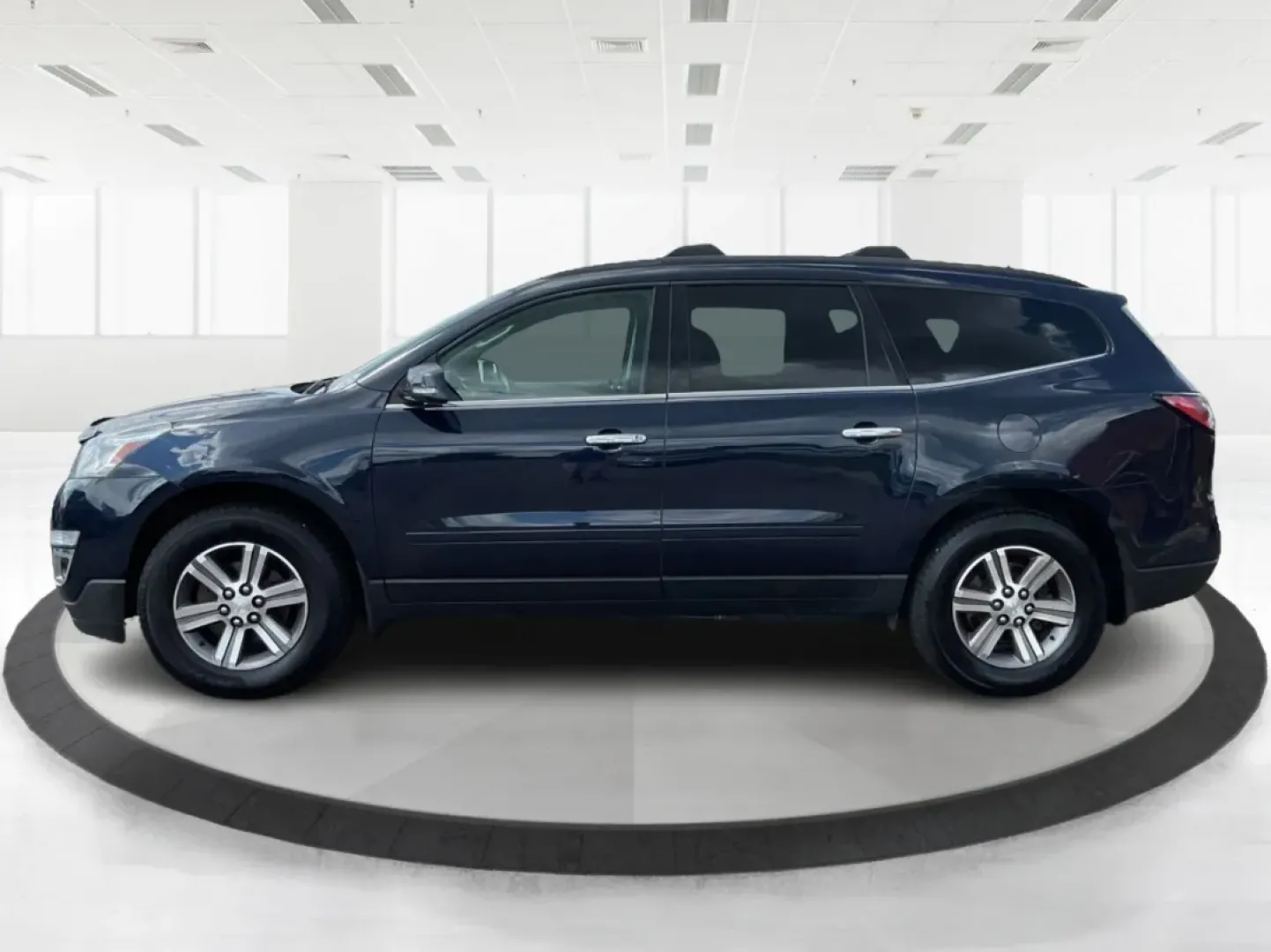 2017 Chevrolet Traverse 1LT AWD (1GNKVGKD7HJ) with an 3.6L V6 DOHC 24V engine, 6-Speed Automatic transmission, located at 1184 Kauffman Ave, Fairborn, OH, 45324, (937) 908-9800, 39.807072, -84.030914 - **Discover Your Next Adventure with the 2017 Chevrolet Traverse at Advantage Car and Credit - Fairborn!**<br /> <br /> Are you ready to elevate your family road trips or weekend getaways? The 2017 Chevrolet Traverse, available now at Advantage Car and Credit - Fairborn, is the perfect companion for - Photo#4