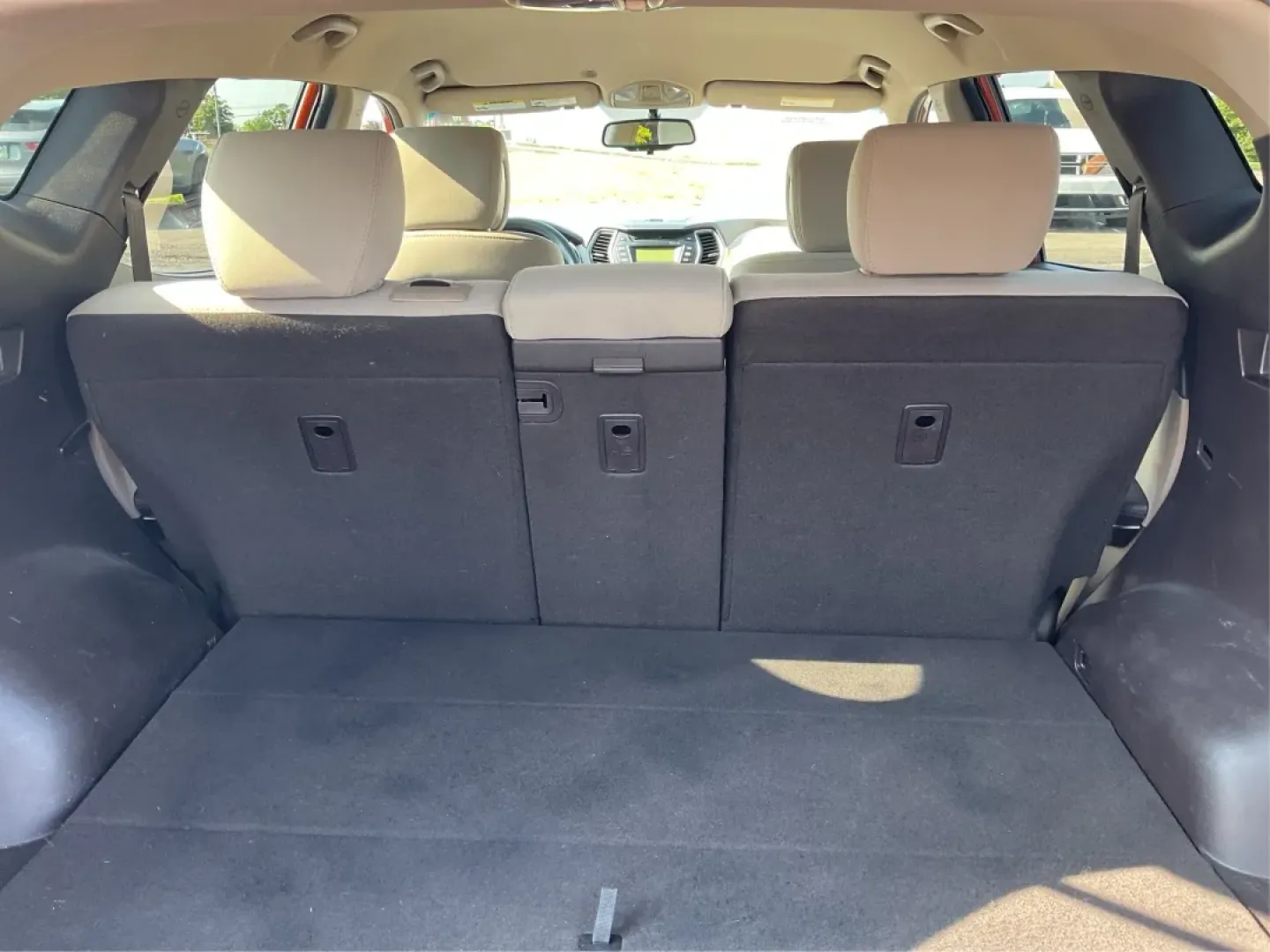 2013 Hyundai Santa Fe Sport (5XYZTDLB7DG) with an Theta II 2.4L I-4 gasoline direct injection engine, located at 1230 East Main St, Xenia, OH, 45385, (937) 908-9800, 39.688026, -83.910172 - Are you looking for a reliable, stylish SUV that can handle everything from family road trips to everyday commutes? Look no further than this 2013 Hyundai Santa Fe Sport, available now at Advantage Car and Credit in Fairborn, OH. With its spacious interior and versatile features, this SUV is perfect - Photo#12