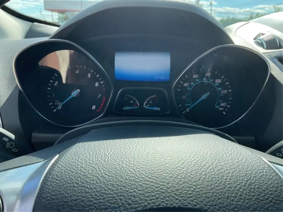 2014 Ford Escape Titanium 4WD (1FMCU9J92EU) with an 2.0L L4 DOHC 16V engine, 6-Speed Automatic transmission, located at 401 Woodman Dr, Riverside, OH, 45431, (937) 908-9800, 39.760899, -84.123421 - Looking for a versatile vehicle that accommodates your dynamic lifestyle? Meet the 2014 Ford Escape Titanium, the perfect SUV for growing families, adventurous souls, and budget-conscious buyers alike! With its impressive blend of performance, comfort, and cutting-edge technology, this Ford Escape i - Photo#15