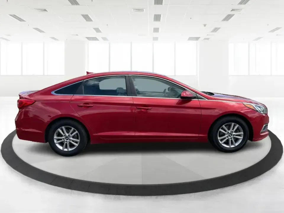 2017 Hyundai Sonata SE (5NPE24AF8HH) with an 2.4L L4 DOHC 16V engine, 7-Speed Automatic transmission, located at 1951 S Dayton Lakeview Rd., New Carlisle, OH, 45344, (937) 908-9800, 39.890999, -84.050255 - Ready for a dependable commuter that still looks sharp pulling into work, school pickup, or a weekend dinner in town? This Scarlet Red 2017 Hyundai Sonata SE is a practical, comfortable sedan that fits real-life schedules in Piqua, Ohio-whether you're cruising up N County Rd 25A, heading toward I75 - Photo#1
