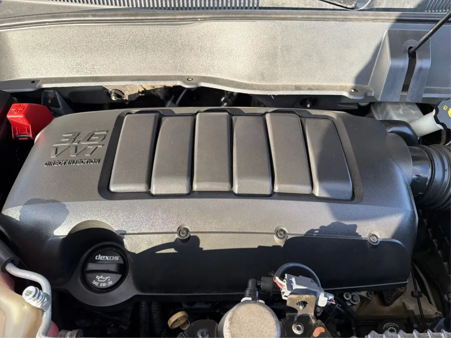 2014 GMC Acadia SLE-2 AWD (1GKKVPKD1EJ) with an 3.6L V6 DOHC 24V engine, 6-Speed Automatic transmission, located at 1230 East Main St, Xenia, OH, 45385, (937) 908-9800, 39.688026, -83.910172 - If you're searching for the perfect family SUV that balances style, comfort, and an adventurous spirit, look no further than this stunning 2014 GMC Acadia SLE-2 AWD, now available at Advantage Car and Credit in Fairborn, OH. With spacious seating for up to eight passengers and the versatility needed - Photo#11