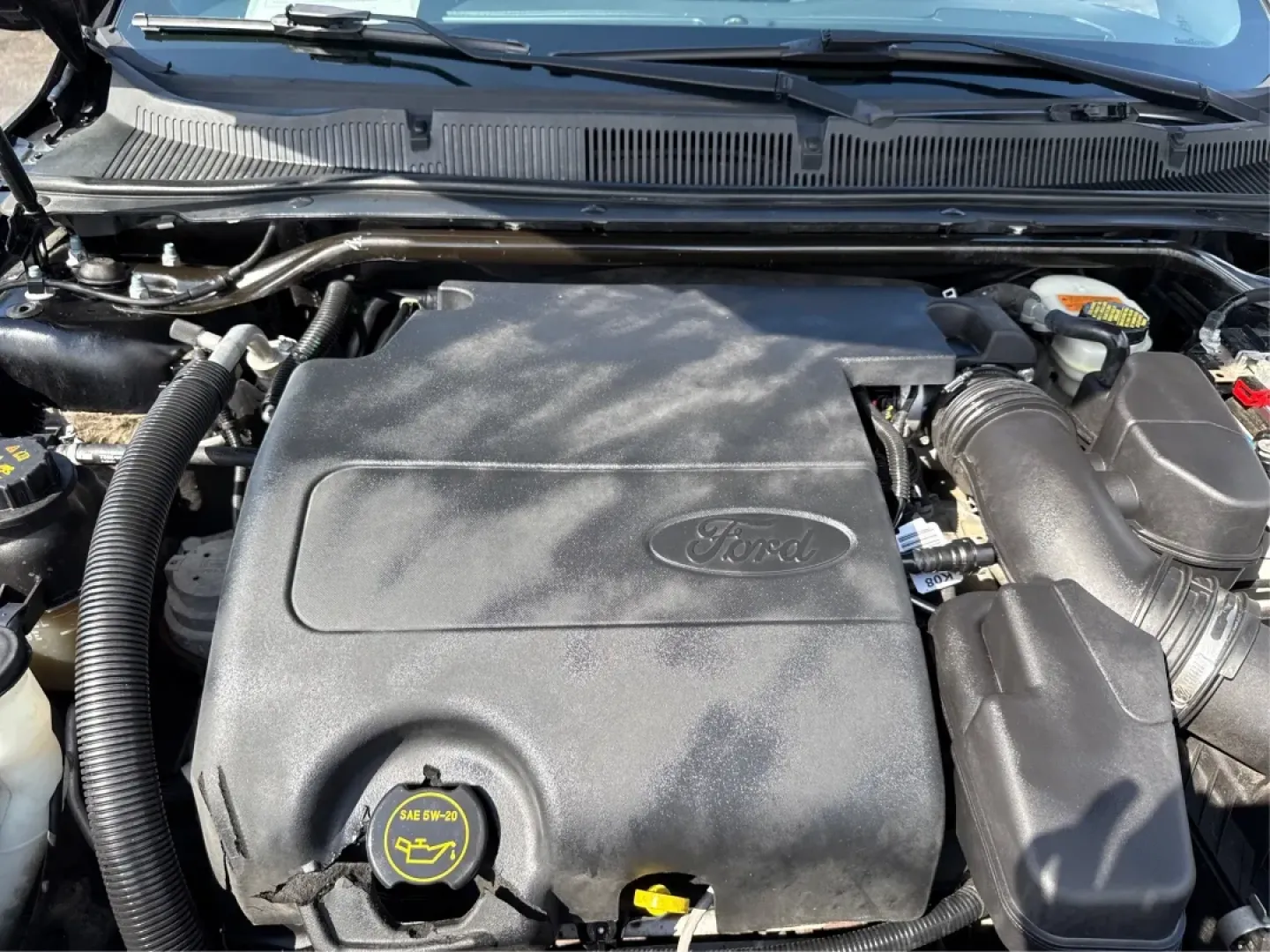2017 Ford Taurus SEL (1FAHP2E84HG) with an 3.5L V-6 DOHC engine, located at 880 E. National Road, Vandalia, OH, 45377, (937) 908-9800, 39.891918, -84.183594 - Are you ready for a new adventure? The 2017 Ford Taurus SEL is the perfect sedan for those who crave a blend of comfort, style, and performance, whether you're navigating daily commutes or embarking on weekend getaways. This vehicle is not just a mode of transportation; it's a lifestyle statement th - Photo#11
