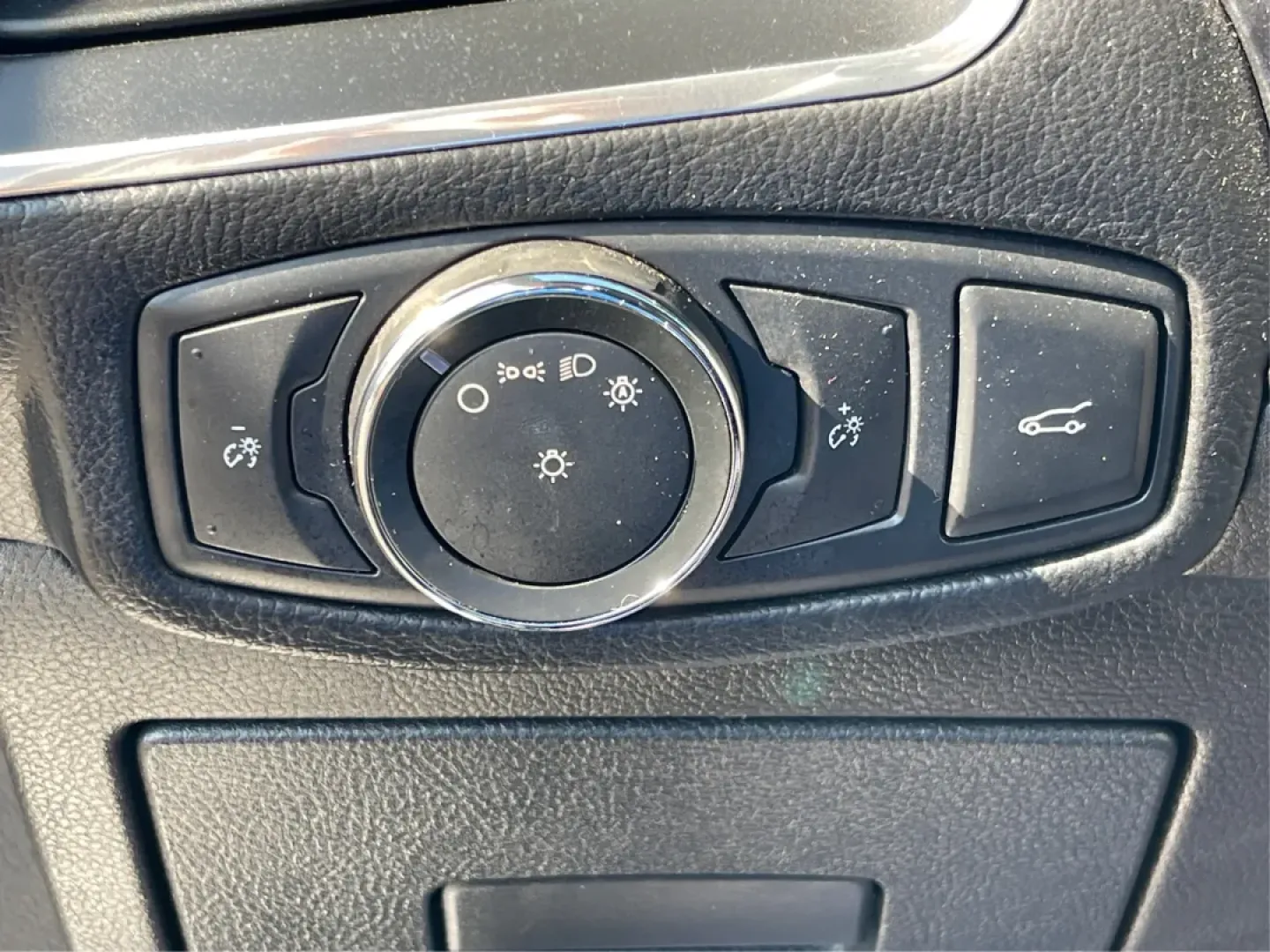 2017 Ford Edge Titanium (2FMPK3K98HB) with an Other engine, located at 8750 N County Rd 25A, Piqua, OH, 45356, (937) 908-9800, 40.164391, -84.232513 - **Embrace the Road with the 2017 Ford Edge Titanium at Advantage Car and Credit!**<br /> <br /> Are you searching for the perfect vehicle to elevate your family adventures, accommodate your daily commute, or tackle weekend getaways? Look no further than this stunning 2017 Ford Edge Titanium, now ava - Photo#17