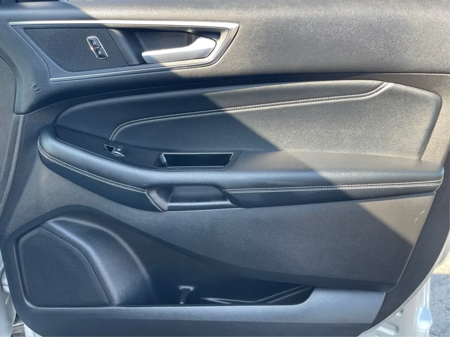 2017 Ford Edge Titanium (2FMPK3K98HB) with an Other engine, located at 8750 N County Rd 25A, Piqua, OH, 45356, (937) 908-9800, 40.164391, -84.232513 - **Embrace the Road with the 2017 Ford Edge Titanium at Advantage Car and Credit!**<br /> <br /> Are you searching for the perfect vehicle to elevate your family adventures, accommodate your daily commute, or tackle weekend getaways? Look no further than this stunning 2017 Ford Edge Titanium, now ava - Photo#20