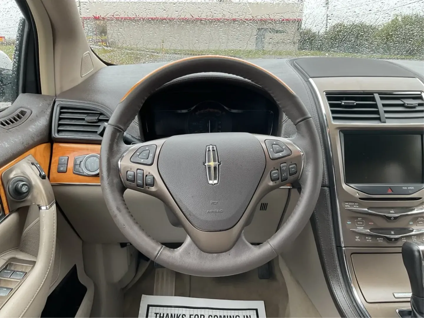 2014 Lincoln MKX Base (2LMDJ8JK4EB) with an Other engine, located at 1230 East Main St, Xenia, OH, 45385, (937) 908-9800, 39.688026, -83.910172 - **Discover Adventure with the 2014 Lincoln MKX Your Ticket to an Elevated Lifestyle**<br /> <br /> Are you in search of a vehicle that perfectly balances luxury and functionality? Look no further than the 2014 Lincoln MKX, a standout option for those who value comfort and style, whether you're navi - Photo#16