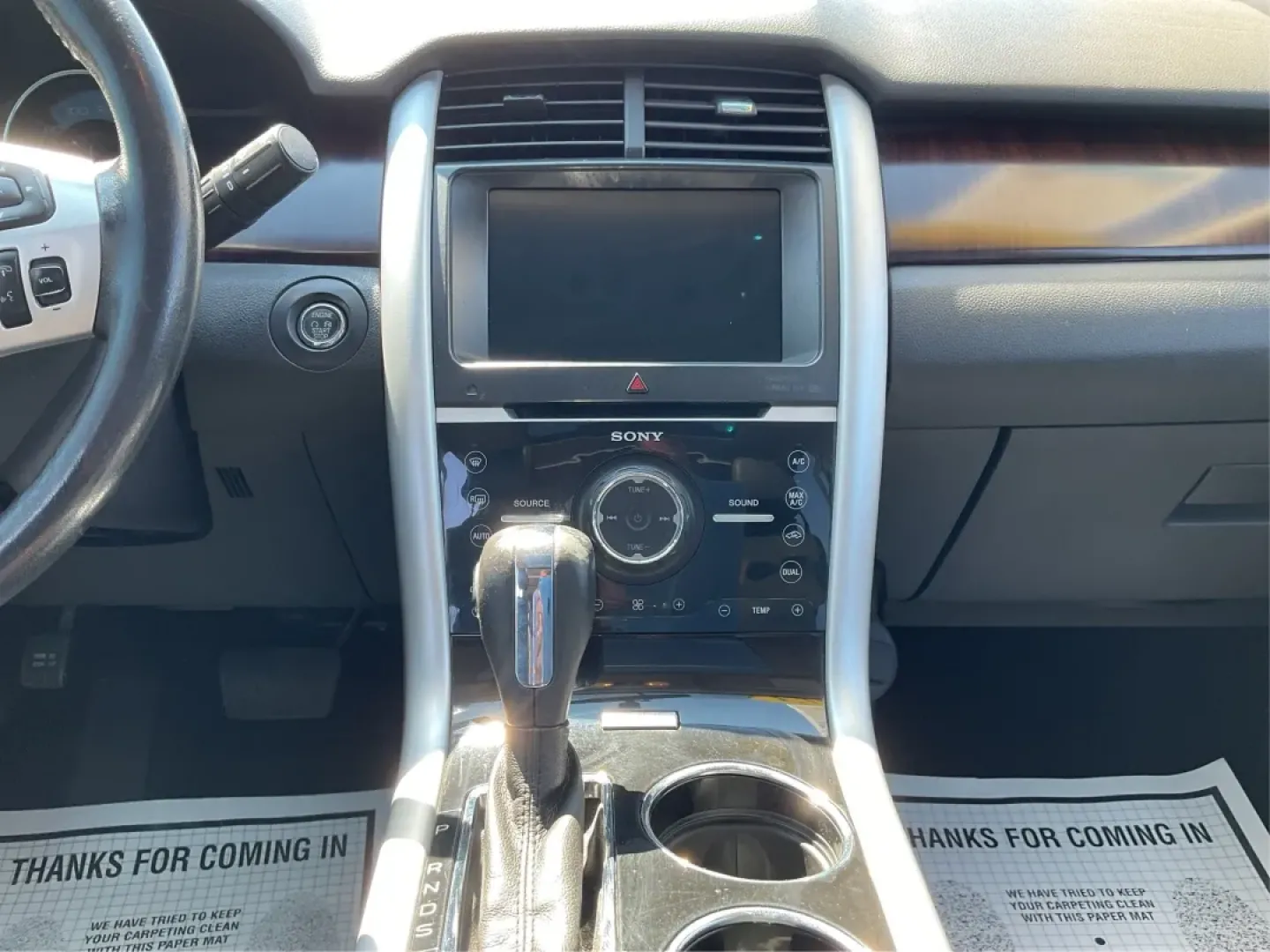 2013 Ford Edge Limited (2FMDK3KC7DB) with an Other engine, located at 1230 East Main St, Xenia, OH, 45385, (937) 908-9800, 39.688026, -83.910172 - Are you ready to elevate your driving experience while enjoying the comfort and versatility of an SUV? Look no further than this stunning 2013 Ford Edge Limited, available now at Advantage Car and Credit in Xenia, OH. Perfect for growing families or anyone seeking a reliable vehicle for daily commut - Photo#13