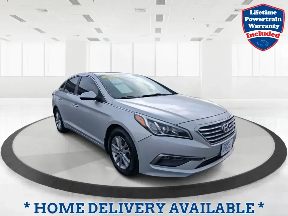 2015 Hyundai Sonata SE (5NPE24AFXFH) with an 2.4L L4 DOHC 16V engine, 7-Speed Automatic transmission, located at 8750 N County Rd 25A, Piqua, OH, 45356, (937) 908-9800, 40.164391, -84.232513 - Need a dependable daily commuter that still feels comfortable for weekend getaways to Dayton, Tipp City, or a quick escape to Charleston Falls Preserve? This 2015 Hyundai Sonata SE in Symphony Silver is a smart, budget-friendly sedan that fits real life in Troy, Ohio-easy to park downtown, smooth on - Photo#0