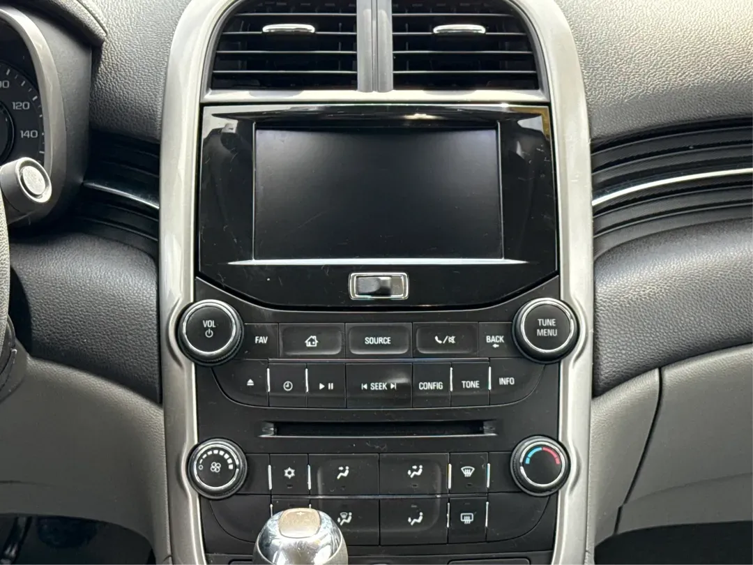 2015 Chevrolet Malibu 1LT (1G11C5SL5FF) with an ECOTEC 2.5L I-4 gasoline direct injection engine, 6-Speed Automatic transmission, located at 1951 S Dayton Lakeview Rd., New Carlisle, OH, 45344, (937) 908-9800, 39.890999, -84.050255 - Are you in the market for a reliable sedan that's perfect for daily commutes and weekend getaways alike? Look no further than this stunning 2015 Chevrolet Malibu 1LT, available now at Advantage Car and Credit in Fairborn, OH. This vehicle is not just a car; it's a lifestyle upgrade designed for budg - Photo#13