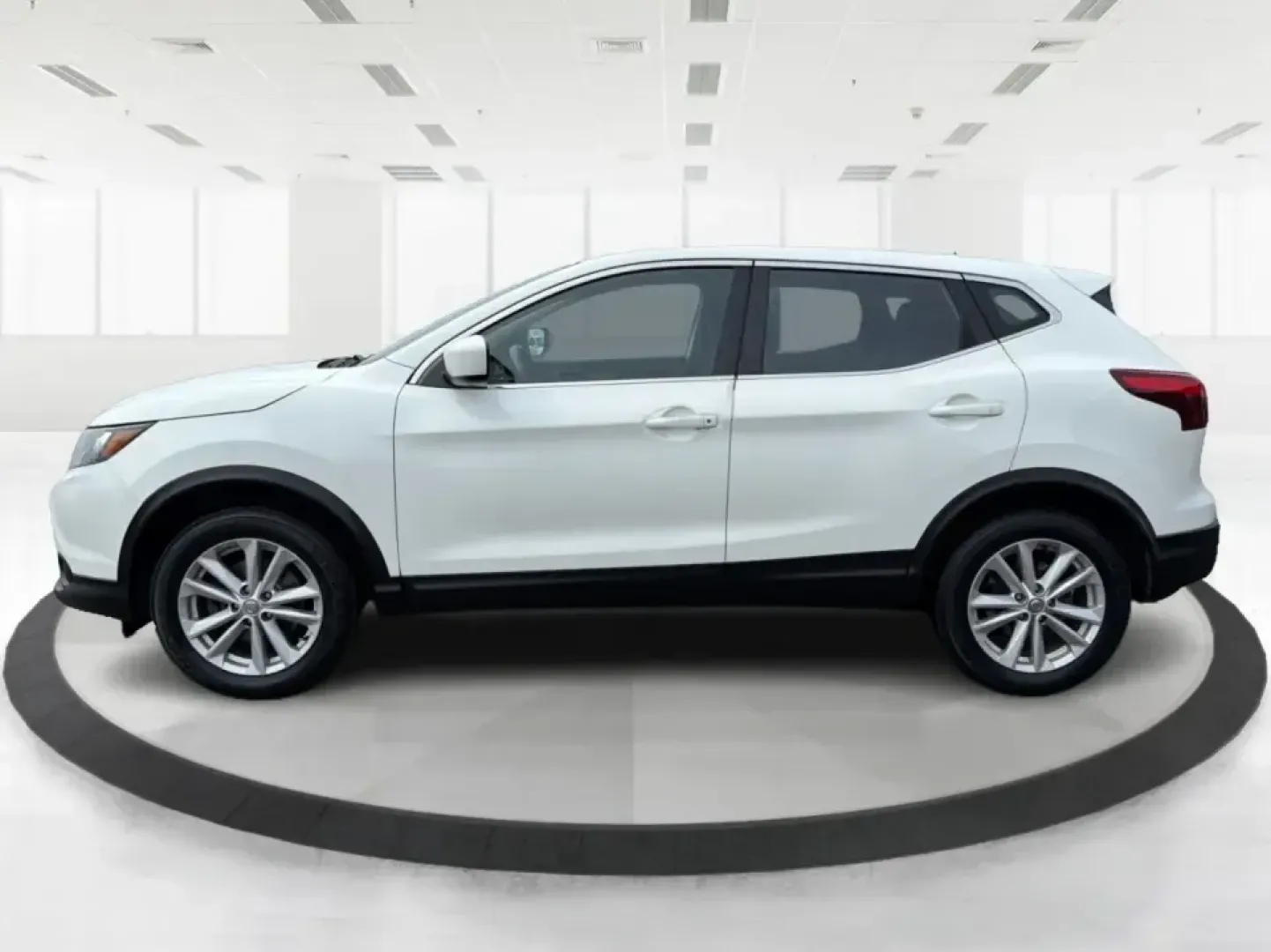 2018 Nissan Rogue S (JN1BJ1CRXJW) with an 2L I-4 gasoline direct injection engine, CVT transmission, located at 1099 N County Rd 25A , Troy, OH, 45373, (937) 908-9800, 40.057079, -84.212883 - Pack up the kids, load the groceries, or point the hood toward a weekend getaway-this 2018 Nissan Rogue S in Glacier White is the kind of everyday SUV that fits real life in Troy. With a comfortable cabin, practical cargo space, and confidence-inspiring AWD capability, it's ideal for long commutes, - Photo#5