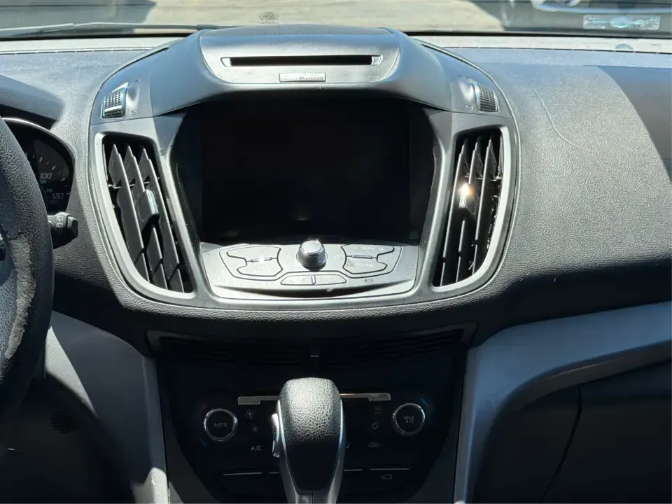 2015 Ford Escape SE (1FMCU9G92FU) with an EcoBoost 1.6L I-4 gasoline direct injection engine, 6-Speed Automatic transmission, located at 401 Woodman Dr, Riverside, OH, 45431, (937) 908-9800, 39.760899, -84.123421 - Need a do-it-all SUV for Dayton-area commutes, school drop-offs, and spontaneous weekend getaways? This 2015 Ford Escape SE 4WD is built for real life in Riverside, Ohio-comfortable for daily runs down Woodman Dr, confident on slick winter mornings, and efficient enough for longer drives toward Down - Photo#13