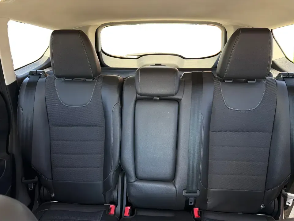 2015 Ford Escape SE (1FMCU9G92FU) with an EcoBoost 1.6L I-4 gasoline direct injection engine, 6-Speed Automatic transmission, located at 401 Woodman Dr, Riverside, OH, 45431, (937) 908-9800, 39.760899, -84.123421 - Need a do-it-all SUV for Dayton-area commutes, school drop-offs, and spontaneous weekend getaways? This 2015 Ford Escape SE 4WD is built for real life in Riverside, Ohio-comfortable for daily runs down Woodman Dr, confident on slick winter mornings, and efficient enough for longer drives toward Down - Photo#14