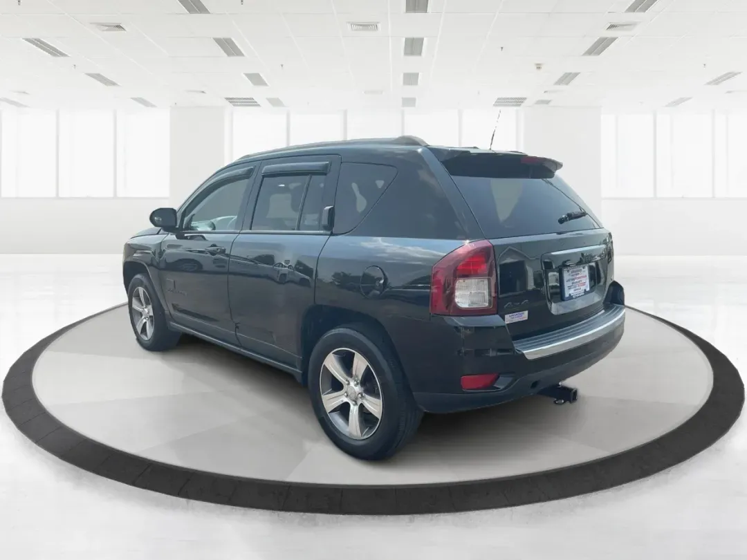 2016 Jeep Compass High Altitude Edition (1C4NJDEB2GD) with an 2.4L I-4 DOHC engine, located at 1230 East Main St, Xenia, OH, 45385, (937) 908-9800, 39.688026, -83.910172 - **Adventure Awaits with this 2016 Jeep Compass High Altitude Edition!**<br /> <br /> Are you ready to elevate your driving experience? Perfect for weekend getaways or long commutes, this 2016 Jeep Compass High Altitude Edition is designed to tackle any journey with confidence and style. At Advantage - Photo#4
