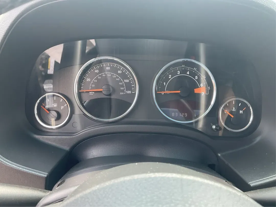 2016 Jeep Compass High Altitude Edition (1C4NJDEB2GD) with an 2.4L I-4 DOHC engine, located at 401 Woodman Dr, Riverside, OH, 45431, (937) 908-9800, 39.760899, -84.123421 - **Adventure Awaits with this 2016 Jeep Compass High Altitude Edition!**<br /> <br /> Are you ready to elevate your driving experience? Perfect for weekend getaways or long commutes, this 2016 Jeep Compass High Altitude Edition is designed to tackle any journey with confidence and style. At Advantage - Photo#15