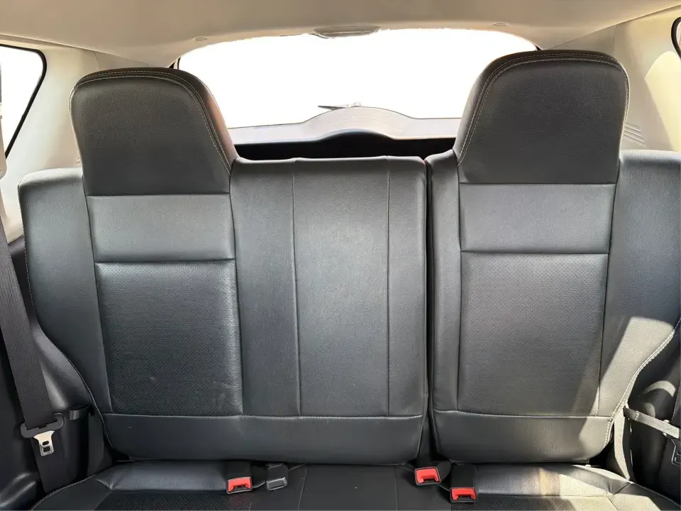 2016 Jeep Compass Latitude 4WD (1C4NJDEB2GD) with an 2.4L L4 DOHC 16V engine, 6A transmission, located at 1230 East Main St, Xenia, OH, 45385, (937) 908-9800, 39.688026, -83.910172 - Plan your next weekend escape to John Bryan State Park or a quick family run to the Greene County Fairgrounds in a compact SUV that fits real life in Xenia. This **2016 Jeep Compass Latitude 4WD** is built for Ohio's changing seasons-confident in rain, light snow, and gravel driveways-while still st- Photo#14