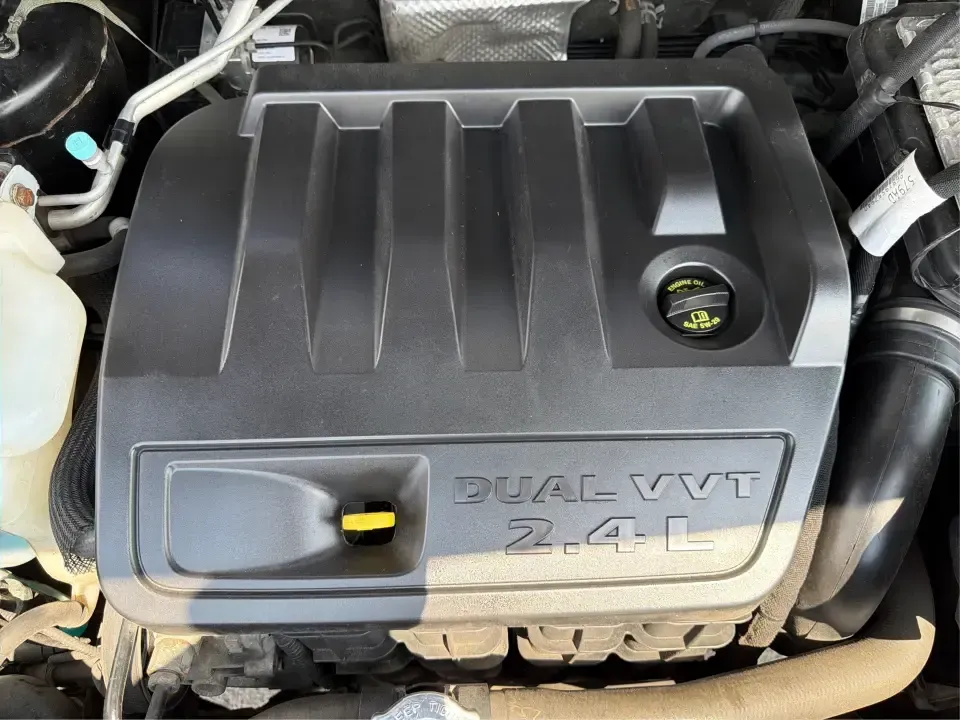 2016 Jeep Compass Latitude 4WD (1C4NJDEB2GD) with an 2.4L L4 DOHC 16V engine, 6A transmission, located at 401 Woodman Dr, Riverside, OH, 45431, (937) 908-9800, 39.760899, -84.123421 - Weekend getaways, snowy commutes, and everyday errands feel a lot easier when your SUV is ready for whatever Ohio throws at it. If you're looking for a compact SUV that fits a busy workweek and still has the confidence for a spontaneous trip to the MetroParks, this 2016 Jeep Compass Latitude 4WD is- Photo#11