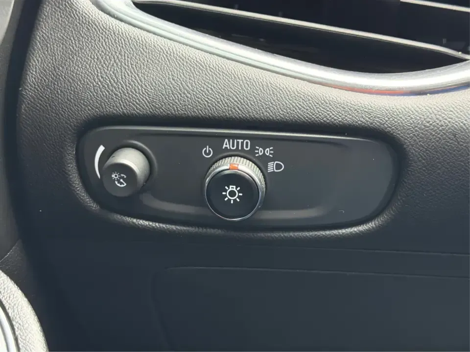 2016 Chevrolet Malibu LT (1LT) (1G1ZE5ST4GF) with an 1.5L Turbo I4 engine, 6-speed automatic transmission, located at 1099 N County Rd 25A , Troy, OH, 45373, (937) 908-9800, 40.057079, -84.212883 - Need a smart, comfortable sedan for the daily commute from Troy to Dayton, school drop-offs around Miami East, or a weekend run to the Greene for shopping? This 2016 Chevrolet Malibu LT (1LT) is the kind of practical, fuel-sipping ride that fits real life-room for five, easy maneuvering for city err- Photo#17