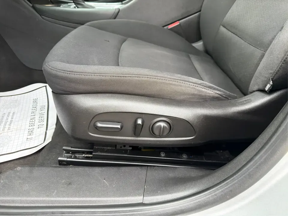 2016 Chevrolet Malibu LT (1LT) (1G1ZE5ST4GF) with an 1.5L Turbo I4 engine, 6-speed automatic transmission, located at 1099 N County Rd 25A , Troy, OH, 45373, (937) 908-9800, 40.057079, -84.212883 - Need a smart, comfortable sedan for the daily commute from Troy to Dayton, school drop-offs around Miami East, or a weekend run to the Greene for shopping? This 2016 Chevrolet Malibu LT (1LT) is the kind of practical, fuel-sipping ride that fits real life-room for five, easy maneuvering for city err- Photo#18