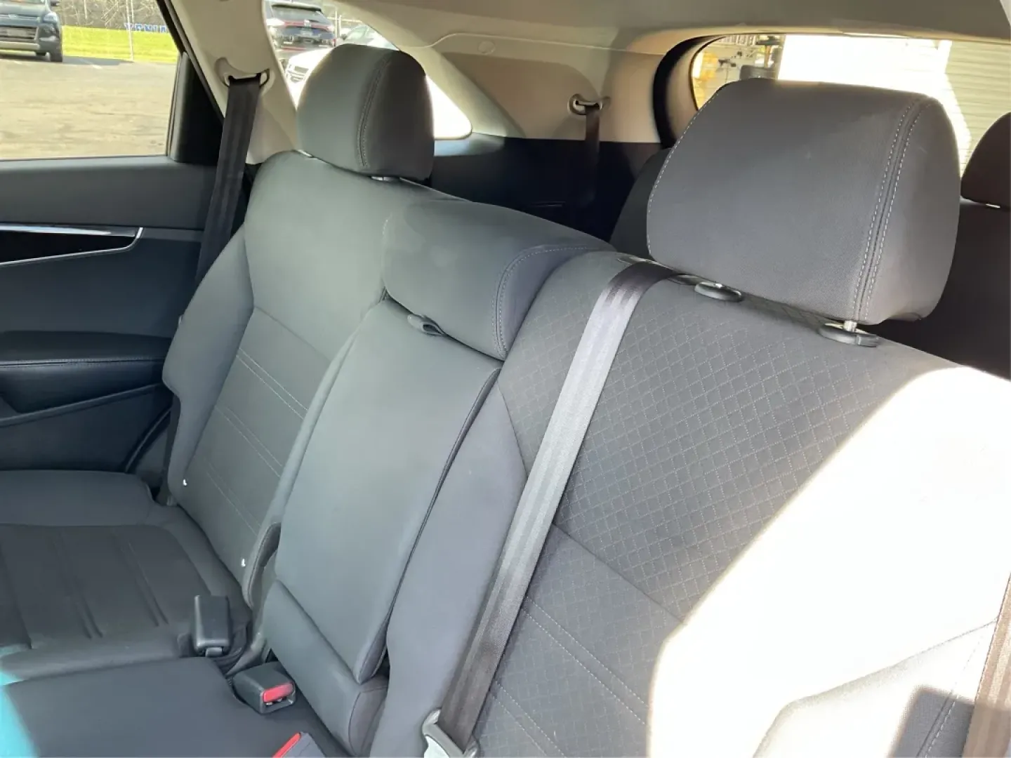 2016 Kia Sorento 2.4L LX (5XYPGDA32GG) with an 2.4L I-4 gasoline direct injection engine, located at 1099 N County Rd 25A , Troy, OH, 45373, (937) 908-9800, 40.057079, -84.212883 - Are you ready to elevate your family adventures while keeping comfort and versatility at the forefront? Look no further than this stunning 2016 Kia Sorento LX, now available at Advantage Car and Credit - Troy. Nestled in the heart of Troy, OH, at 1099 N County Rd 25A, our Buy Here Pay Here dealershi - Photo#10