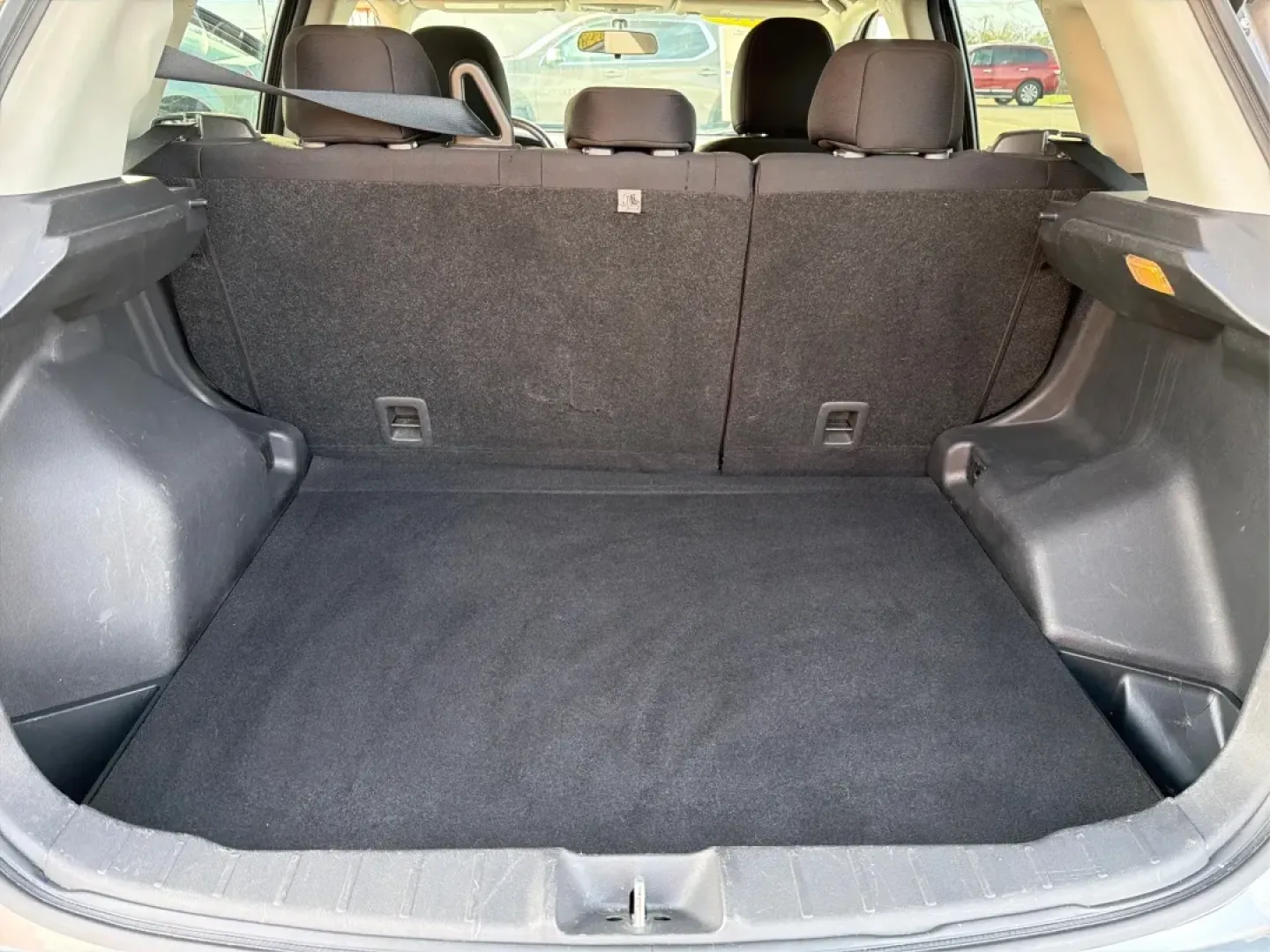 2015 Mitsubishi Outlander ES (4A4AP3AUXFE) with an 2L I-4 DOHC engine, located at 8750 N County Rd 25A, Piqua, OH, 45356, (937) 908-9800, 40.164391, -84.232513 - **Discover Adventure with the 2015 Mitsubishi Outlander - Perfect for Families and Road Trips!**<br /> <br /> At Advantage Car and Credit - Piqua, located at 8750 N County Rd 25A, Piqua, OH 45356, we understand that life is about experiences-whether it's weekend getaways, school runs, or family adve - Photo#12