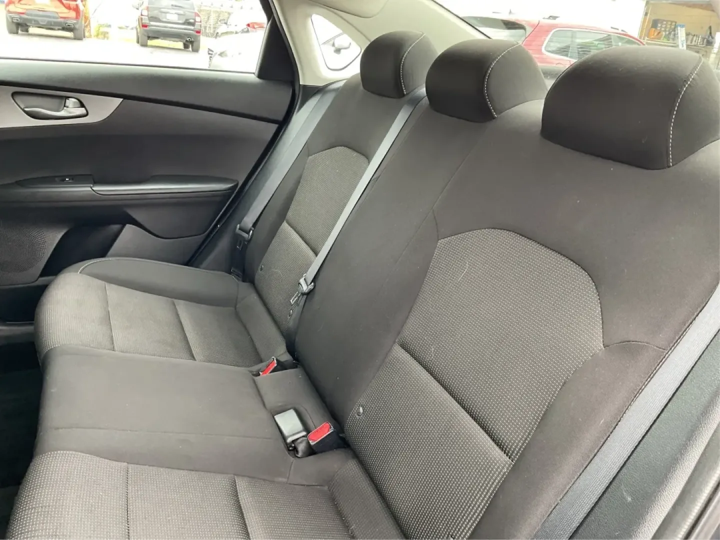2021 Kia Forte FE (3KPF24AD5ME) with an 2L I-4 DOHC engine, located at 8750 N County Rd 25A, Piqua, OH, 45356, (937) 908-9800, 40.164391, -84.232513 - Are you looking for a reliable vehicle that suits your busy lifestyle? Whether you're commuting to work, shuttling the kids to school, or planning your next weekend adventure, the 2021 Kia Forte is the perfect sedan for you. With its impressive fuel efficiency, spacious interior, and advanced featur - Photo#10