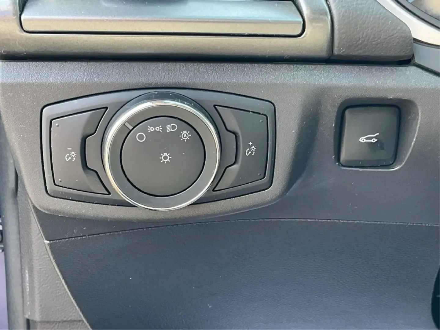 2014 Ford Fusion SE (3FA6P0H78ER) with an Other engine, located at 1184 Kauffman Ave, Fairborn, OH, 45324, (937) 908-9800, 39.807072, -84.030914 - **Experience the Perfect Blend of Style and Reliability with the 2014 Ford Fusion SE**<br /> <br /> Are you in search of a dependable sedan that seamlessly balances style, comfort, and performance for your daily commute or weekend adventures? Look no further than the 2014 Ford Fusion SE, available n - Photo#17
