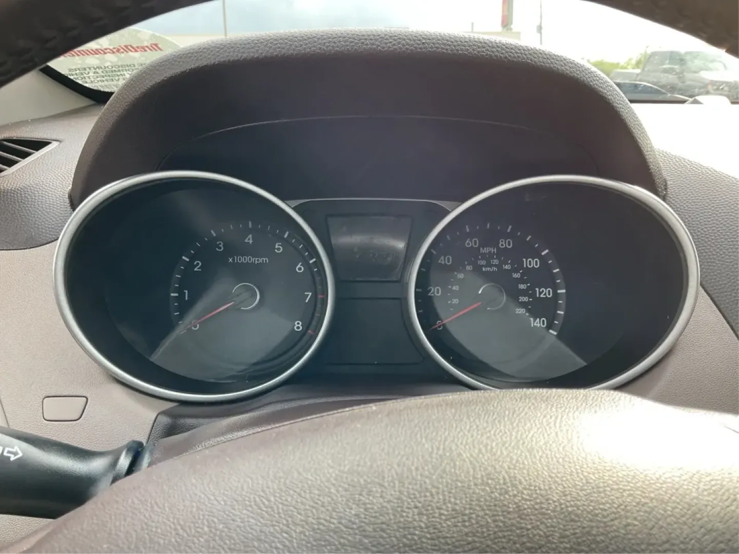 2015 Hyundai Tucson SE (KM8JUCAG2FU) with an Theta II 2.4L I-4 gasoline direct injection engine, located at 1099 N County Rd 25A , Troy, OH, 45373, (937) 908-9800, 40.057079, -84.212883 - Are you ready to elevate your daily commute or weekend adventures? The 2015 Hyundai Tucson SE, available exclusively at Advantage Car and Credit in Troy, OH, is the perfect SUV for anyone looking to enhance their lifestyle with a reliable and stylish vehicle. With its robust features and practicalit - Photo#14