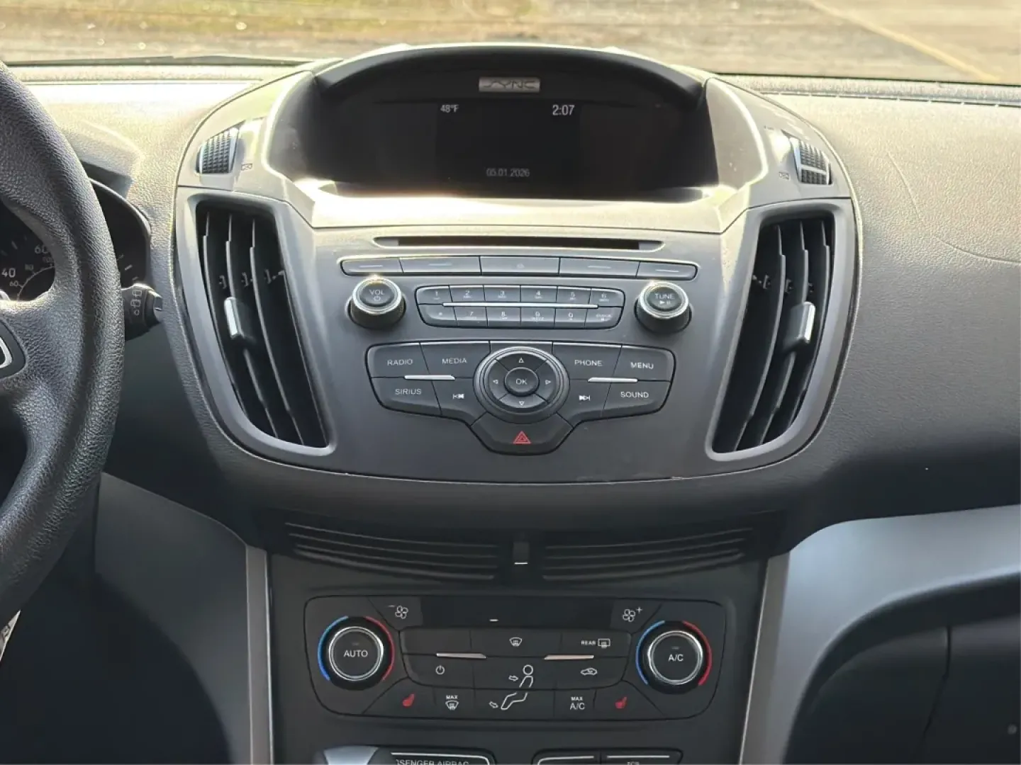 2017 Ford Escape (1FMCU0GD6HU) with an 1.5L L4 DOHC 16V engine, 6-Speed Automatic transmission, located at 4508 South Dixie Dr, Moraine, OH, 45439, (937) 908-9800, 39.689976, -84.218452 - **Explore the Open Road in This 2017 Ford Escape SE Perfect for Your Active Lifestyle!**<br /> <br /> Are you searching for a versatile and stylish SUV that perfectly fits your on-the-go lifestyle? Look no further! The 2017 Ford Escape SE is ideal for families, commuters, or anyone who loves weeken - Photo#13