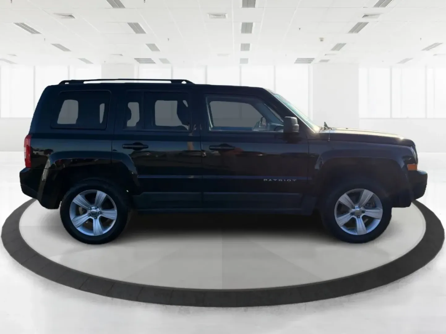2012 Jeep Patriot Latitude (1C4NJRFB1CD) with an 2.4L I-4 DOHC engine, located at 1099 N County Rd 25A , Troy, OH, 45373, (937) 908-9800, 40.057079, -84.212883 - Experience the thrill of adventure with the 2012 Jeep Patriot Latitude, now available at Advantage Car and Credit in Troy, OH! Perfect for weekend getaways or daily commutes, this versatile SUV is designed to meet the needs of both adventure-seekers and budget-conscious buyers alike. With its rugged - Photo#1