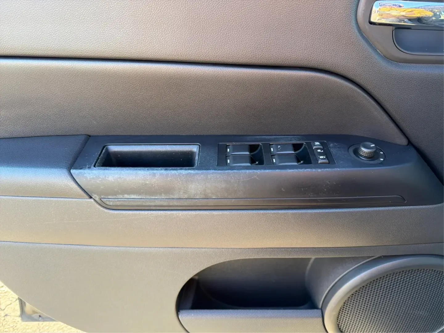 2012 Jeep Patriot Latitude (1C4NJRFB1CD) with an 2.4L I-4 DOHC engine, located at 1099 N County Rd 25A , Troy, OH, 45373, (937) 908-9800, 40.057079, -84.212883 - Experience the thrill of adventure with the 2012 Jeep Patriot Latitude, now available at Advantage Car and Credit in Troy, OH! Perfect for weekend getaways or daily commutes, this versatile SUV is designed to meet the needs of both adventure-seekers and budget-conscious buyers alike. With its rugged - Photo#17