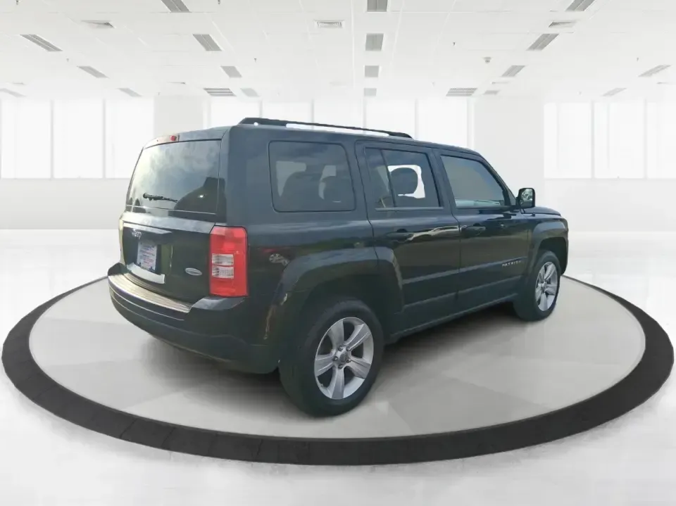 2012 Jeep Patriot Latitude (1C4NJRFB1CD) with an 2.4L I-4 DOHC engine, Automatic transmission, located at 8750 N County Rd 25A, Piqua, OH, 45356, (937) 908-9800, 40.164391, -84.232513 - Experience the thrill of adventure with the 2012 Jeep Patriot Latitude, now available at Advantage Car and Credit in Troy, OH! Perfect for weekend getaways or daily commutes, this versatile SUV is designed to meet the needs of both adventure-seekers and budget-conscious buyers alike. With its rugged - Photo#2