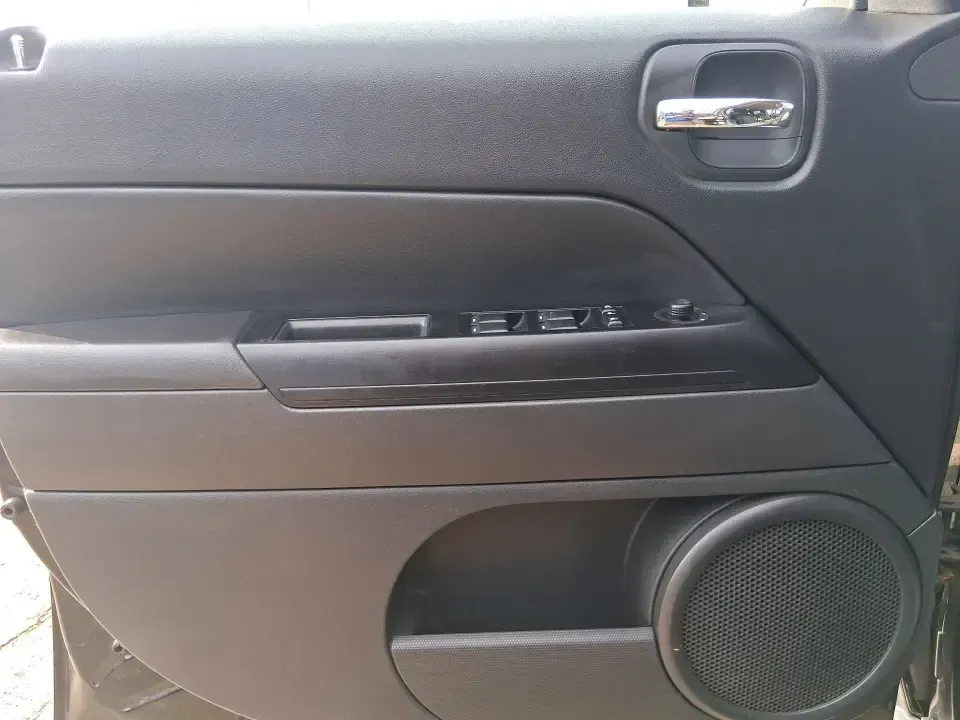 2012 Jeep Patriot Latitude (1C4NJRFB1CD) with an 2.4L I-4 DOHC engine, Automatic transmission, located at 8750 N County Rd 25A, Piqua, OH, 45356, (937) 908-9800, 40.164391, -84.232513 - Experience the thrill of adventure with the 2012 Jeep Patriot Latitude, now available at Advantage Car and Credit in Troy, OH! Perfect for weekend getaways or daily commutes, this versatile SUV is designed to meet the needs of both adventure-seekers and budget-conscious buyers alike. With its rugged - Photo#17