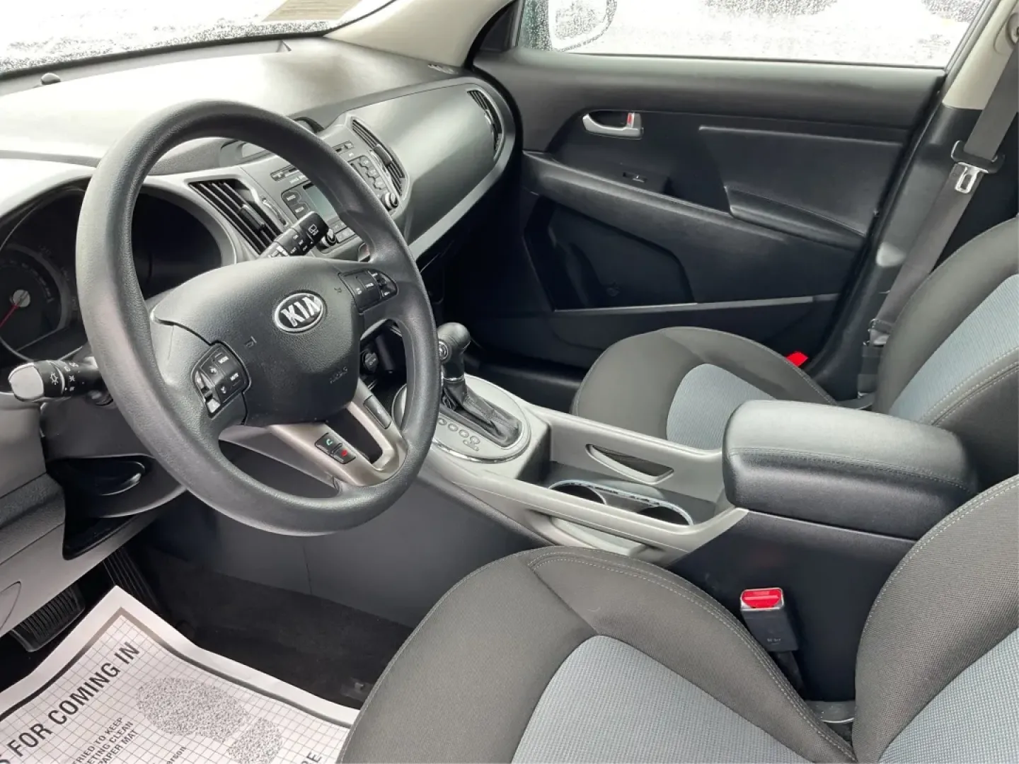 2015 Kia Sportage LX (KNDPB3AC8F7) with an Other engine, located at 1951 S Dayton Lakeview Rd., New Carlisle, OH, 45344, (937) 908-9800, 39.890999, -84.050255 - **Adventure Awaits: Discover the 2015 Kia Sportage LX at Advantage Car and Credit!**<br /> <br /> Are you ready to enhance your lifestyle with a vehicle that's perfect for weekend getaways or daily commutes? At Advantage Car and Credit in New Carlisle, OH, we're excited to introduce you to the 2015 - Photo#9