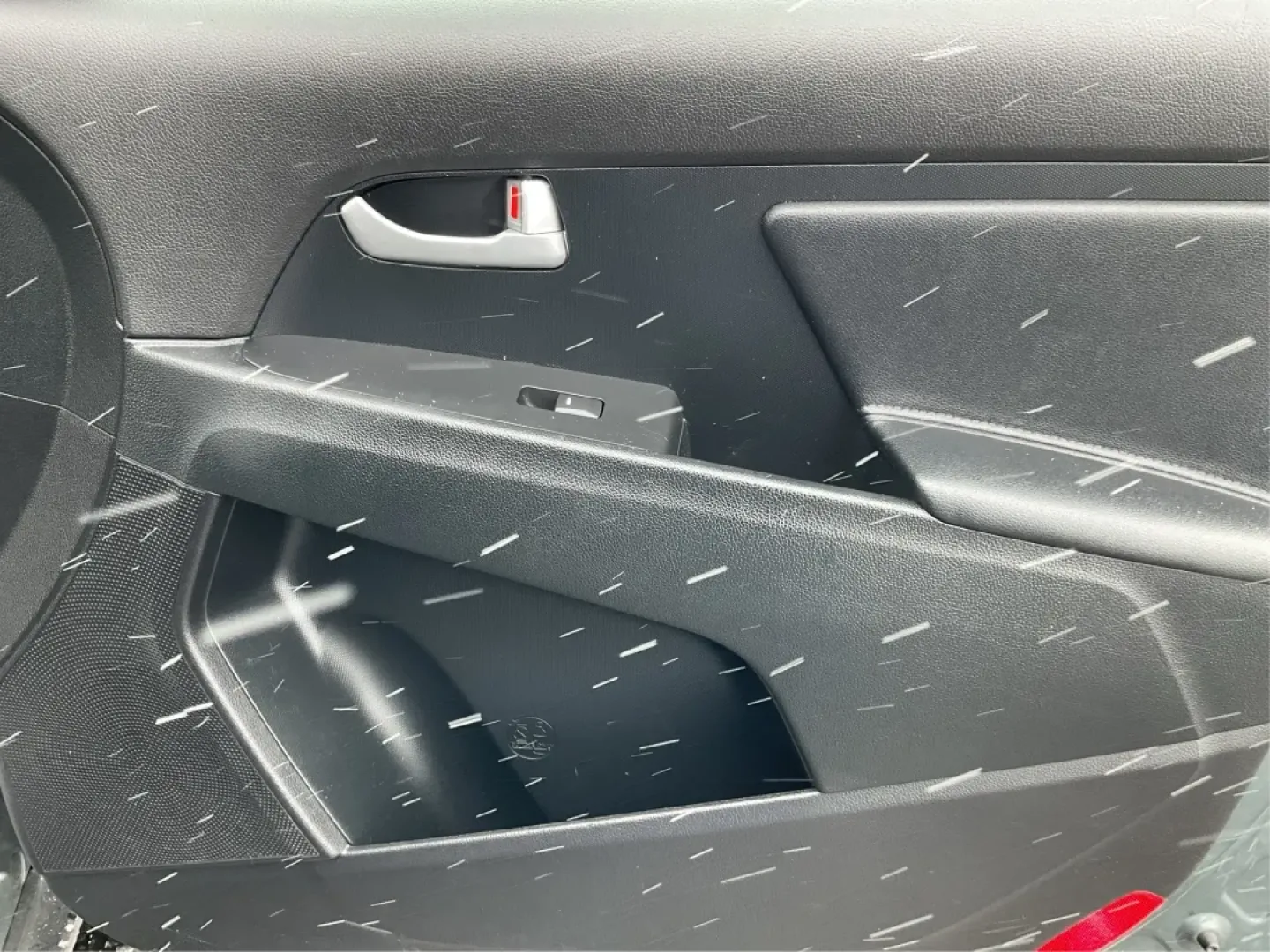 2015 Kia Sportage LX (KNDPB3AC8F7) with an Other engine, located at 1951 S Dayton Lakeview Rd., New Carlisle, OH, 45344, (937) 908-9800, 39.890999, -84.050255 - **Adventure Awaits: Discover the 2015 Kia Sportage LX at Advantage Car and Credit!**<br /> <br /> Are you ready to enhance your lifestyle with a vehicle that's perfect for weekend getaways or daily commutes? At Advantage Car and Credit in New Carlisle, OH, we're excited to introduce you to the 2015 - Photo#17