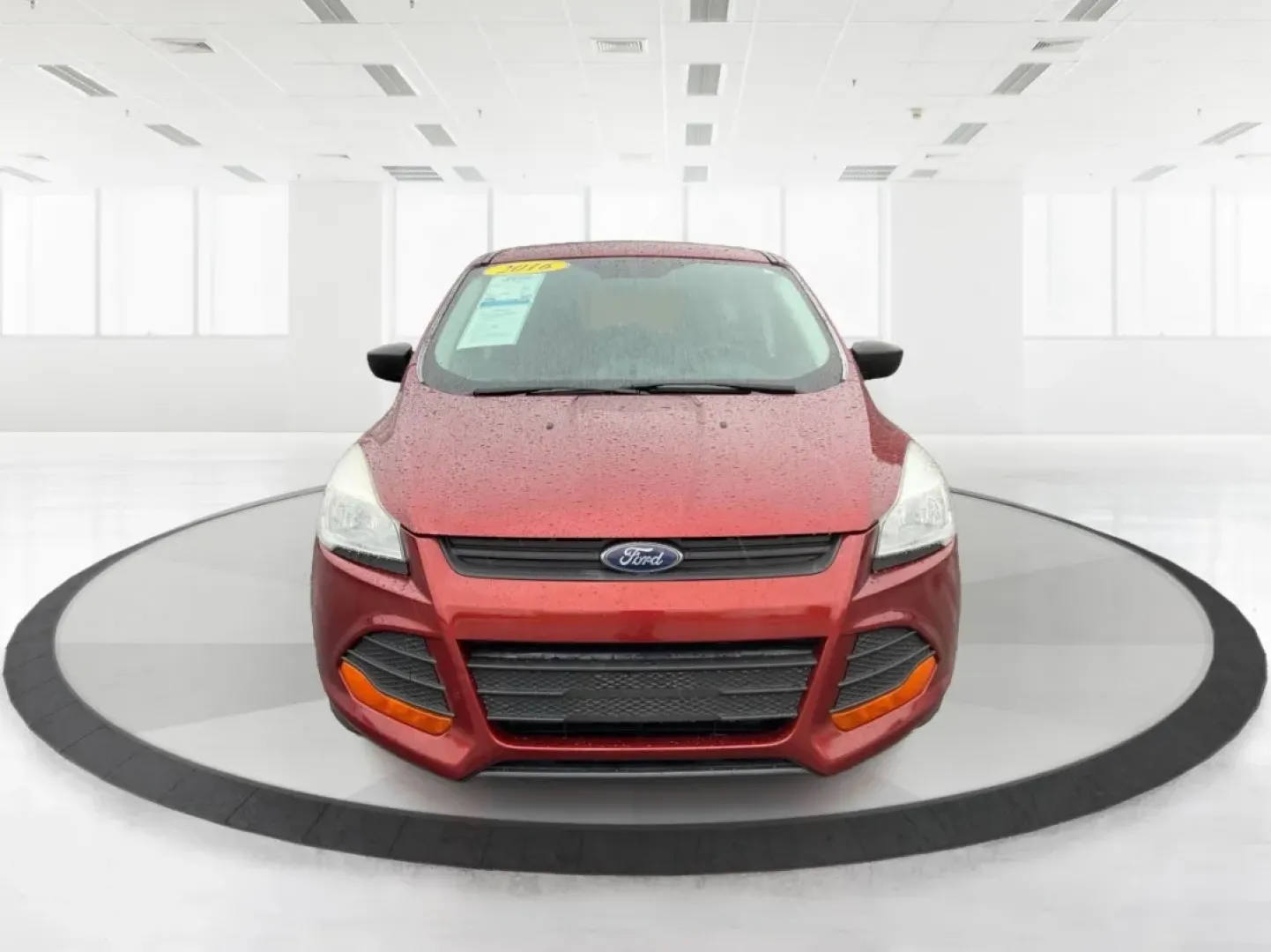 2016 Ford Escape S (1FMCU0F7XGU) with an Duratec 2.5L I-4 DOHC engine, located at 880 E. National Road, Vandalia, OH, 45377, (937) 908-9800, 39.891918, -84.183594 - **Discover Your Next Adventure with the 2016 Ford Escape at Advantage Car and Credit - Vandalia!**<br /> <br /> Are you seeking a vehicle that effortlessly balances comfort, versatility, and style for your daily commute or weekend getaways? Look no further than this stunning 2016 Ford Escape, availa - Photo#7